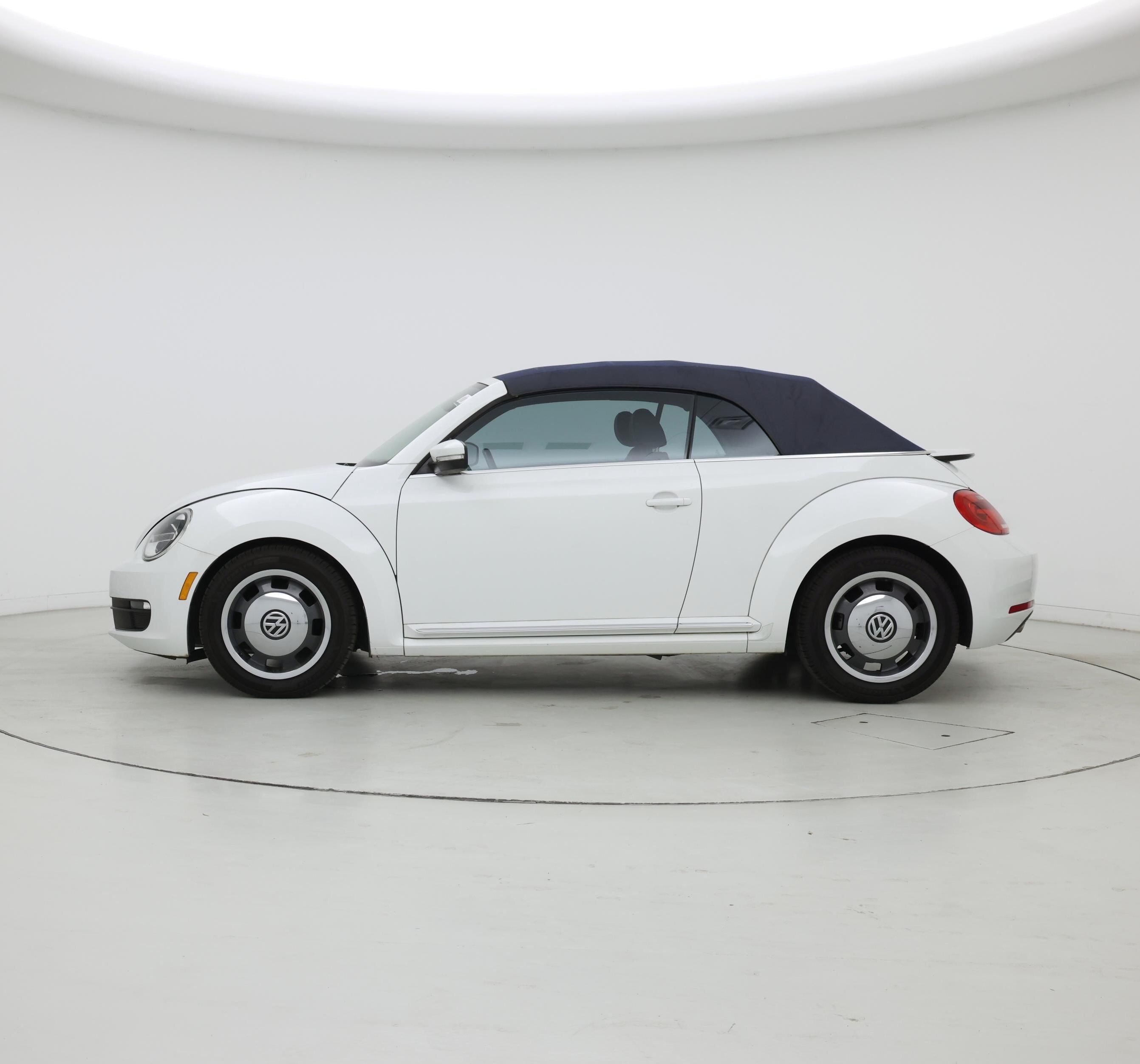 Thumbnail: 2016 Volkswagen Beetle - 3