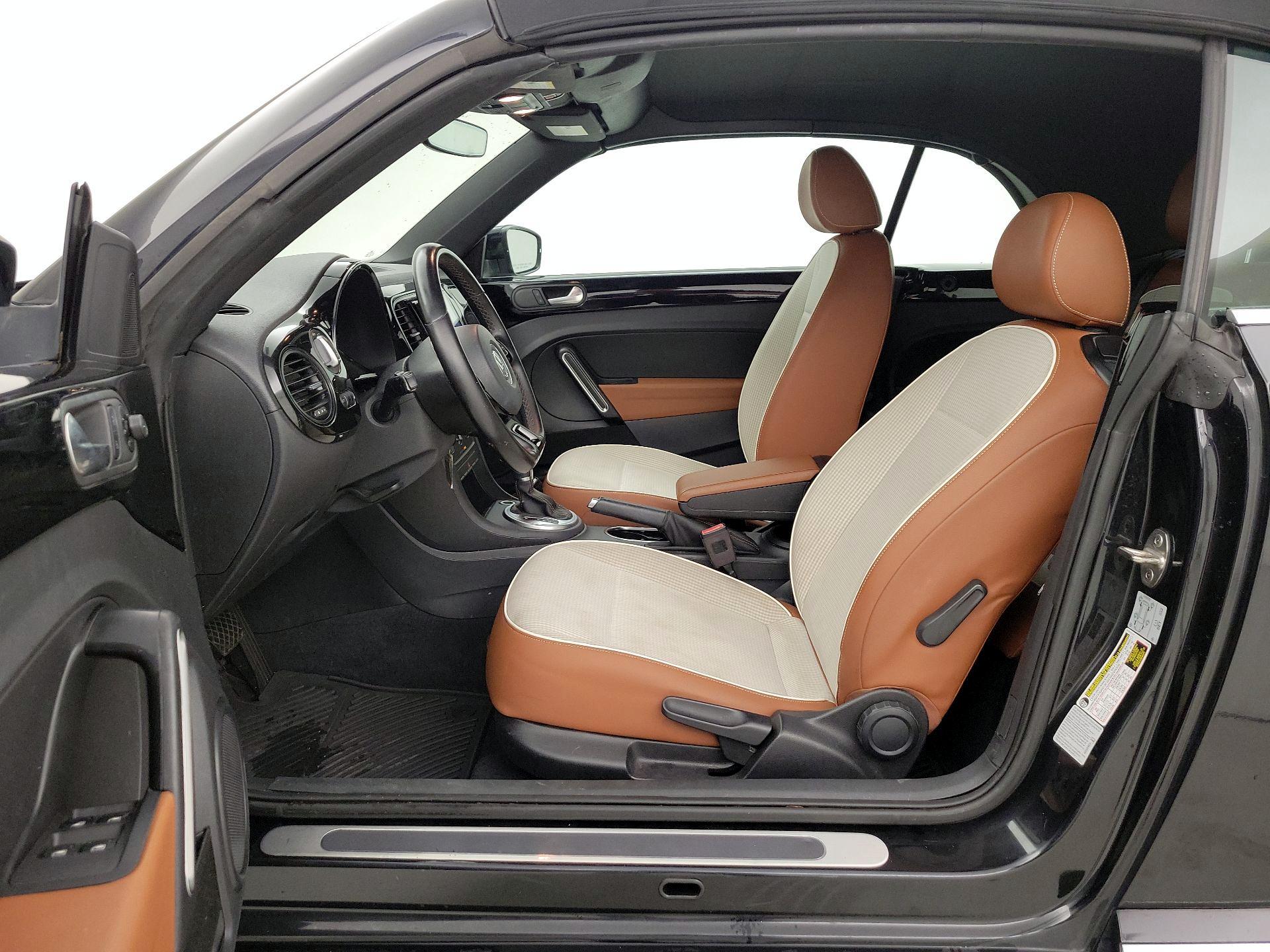 Thumbnail: 2017 Volkswagen Beetle - 11