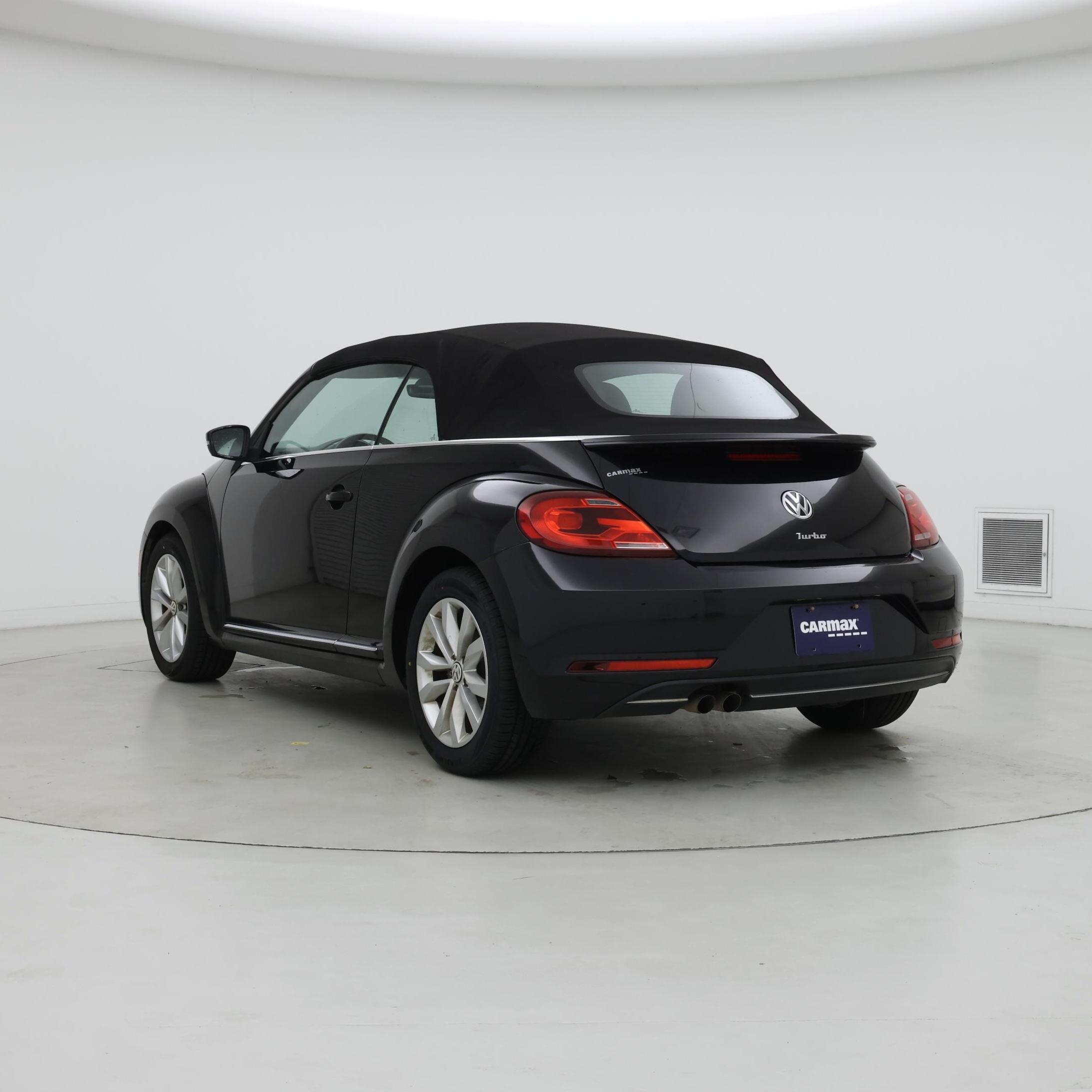 Thumbnail: 2017 Volkswagen Beetle - 2