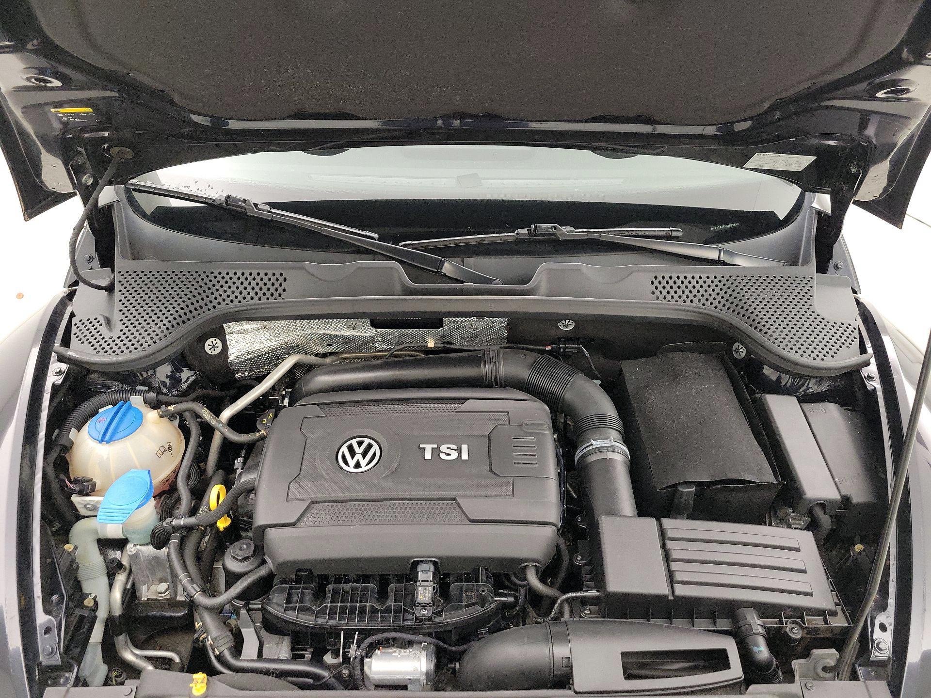 Thumbnail: 2017 Volkswagen Beetle - 20