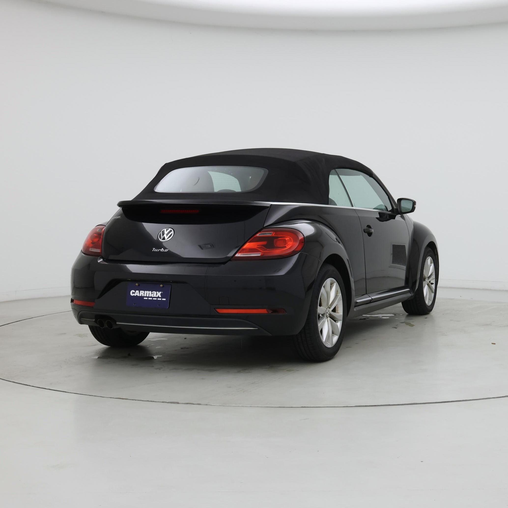 Thumbnail: 2017 Volkswagen Beetle - 8