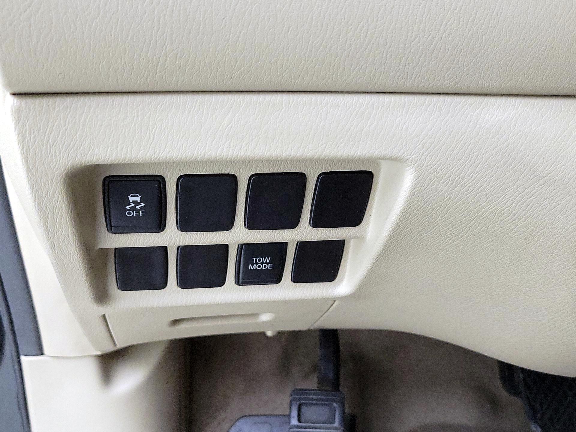 Thumbnail: 2014 Nissan Pathfinder - 13