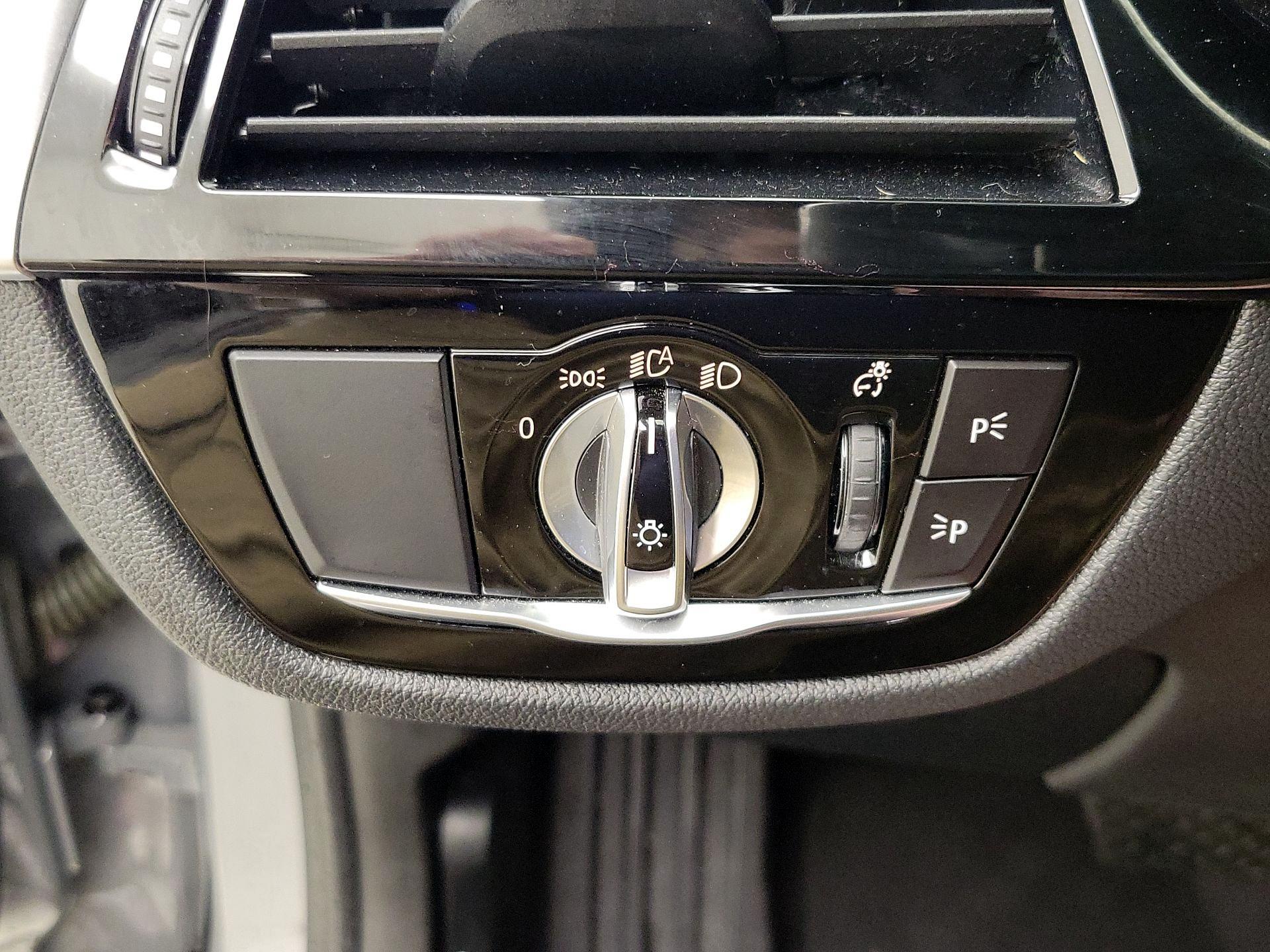 Thumbnail: 2022 BMW 5 Series - 13