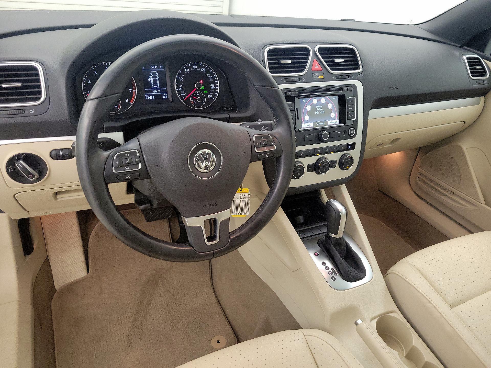 Thumbnail: 2016 Volkswagen Eos - 9