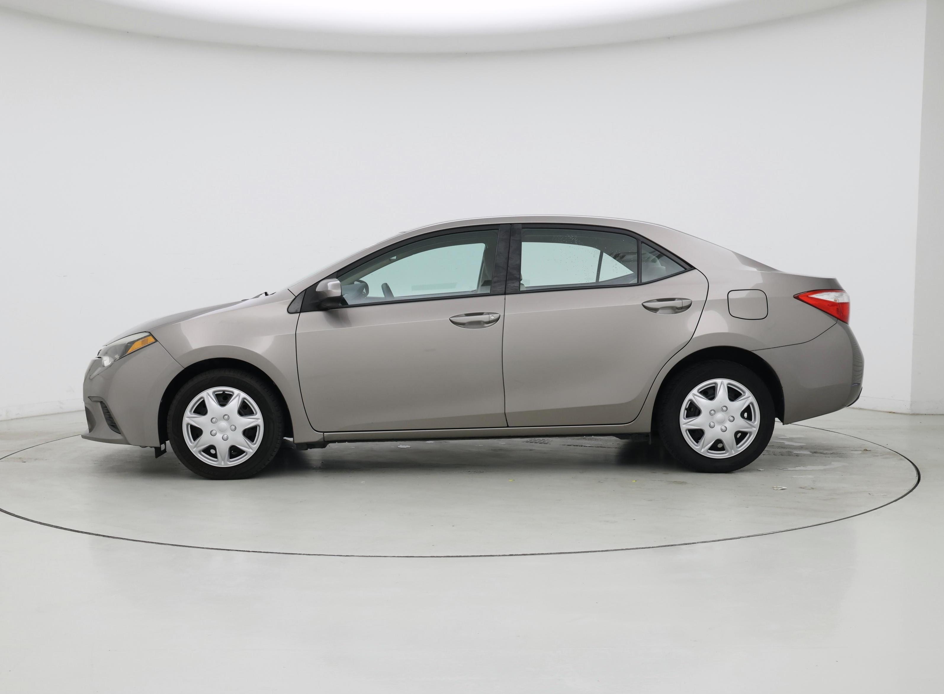 Thumbnail: 2016 Toyota Corolla - 3