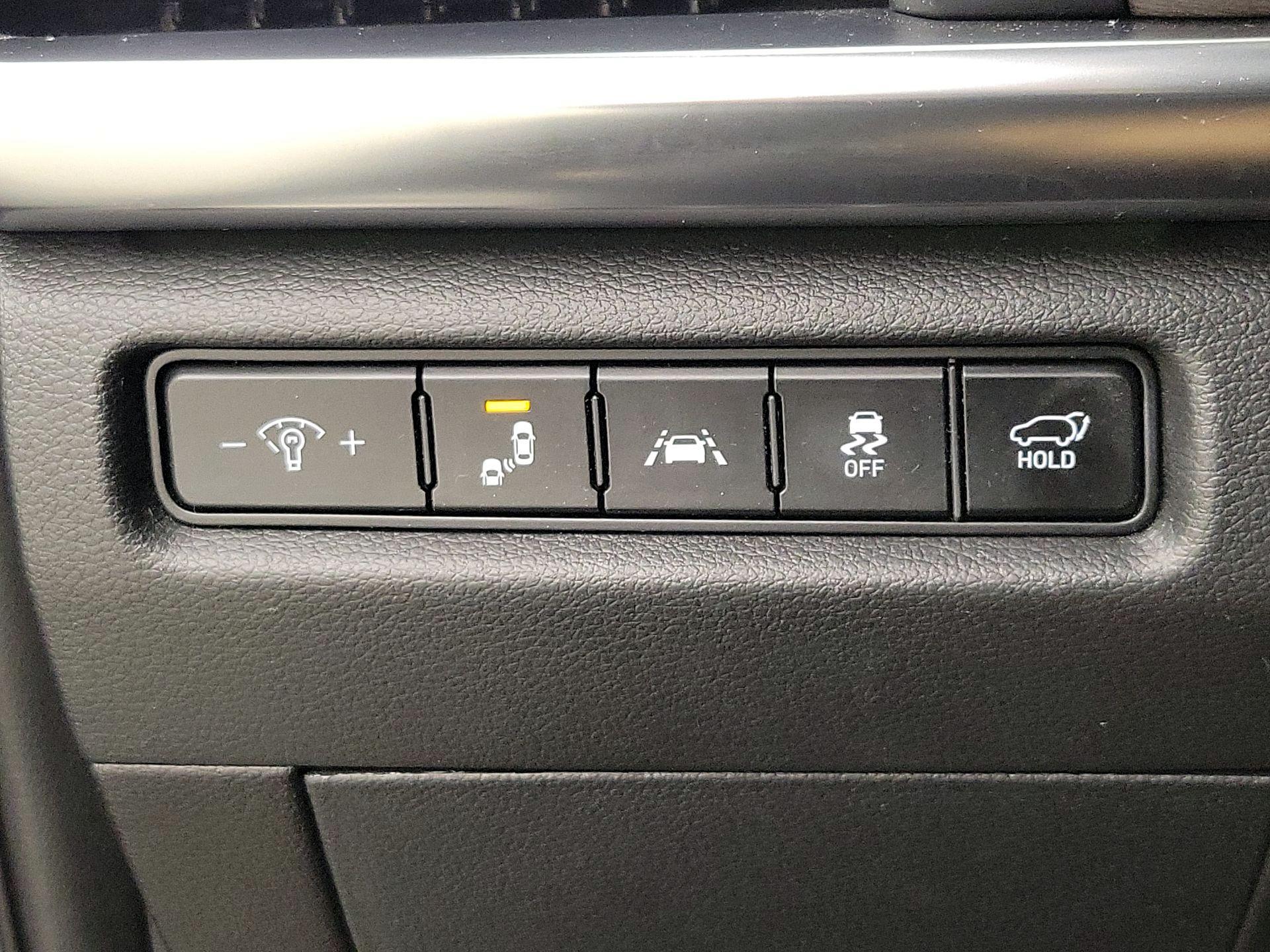 Thumbnail: 2022 Kia Telluride - 13