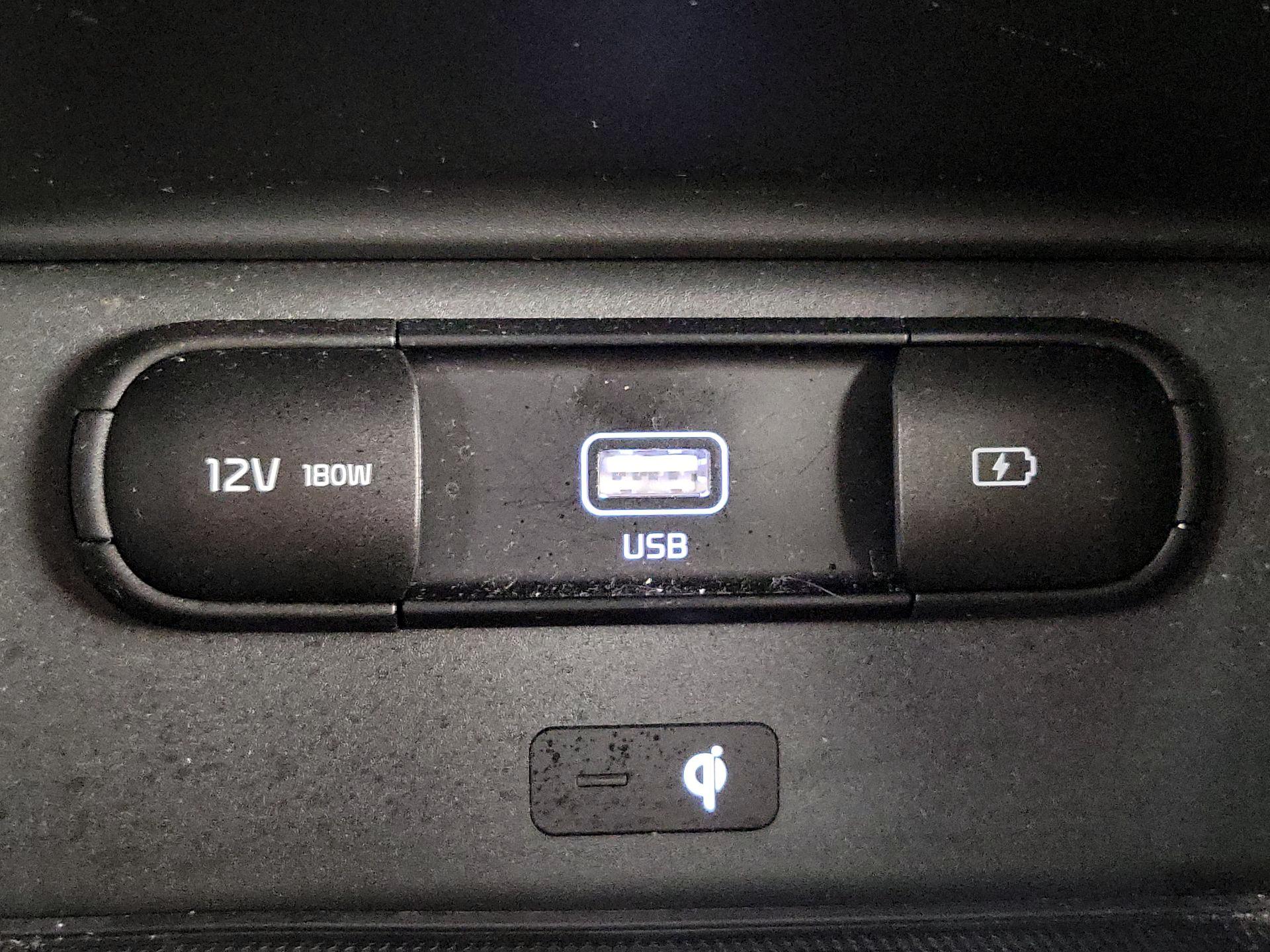 Thumbnail: 2022 Kia Telluride - 19