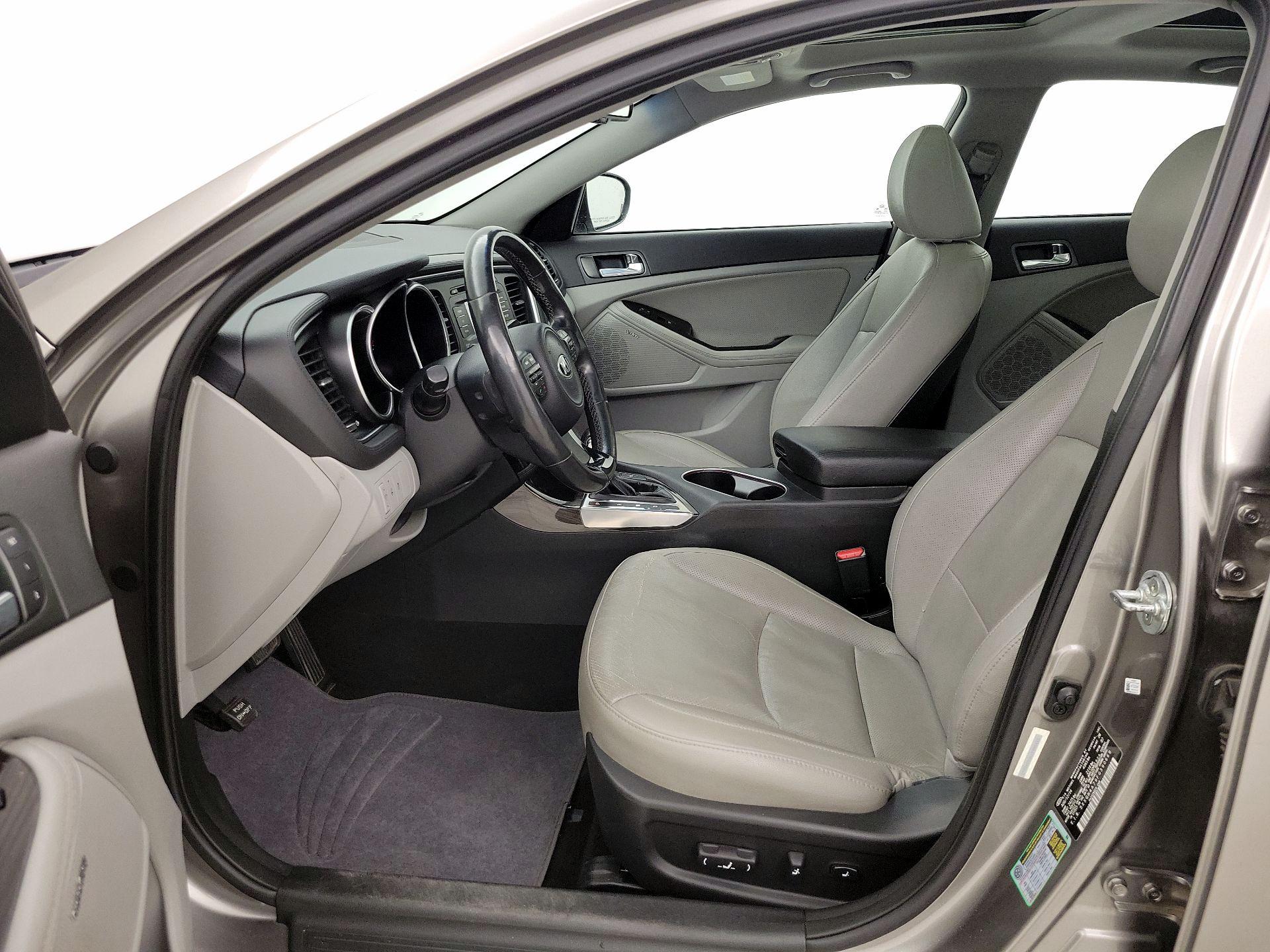 Thumbnail: 2015 Kia Optima - 11