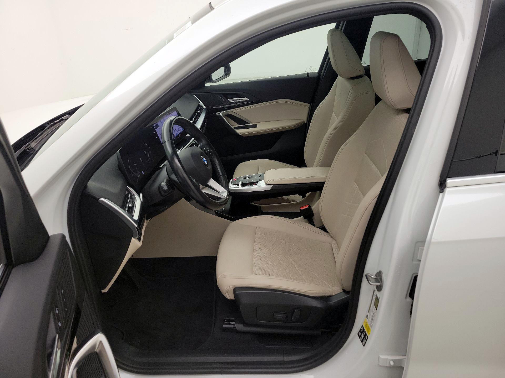 Thumbnail: 2023 BMW X1 - 11