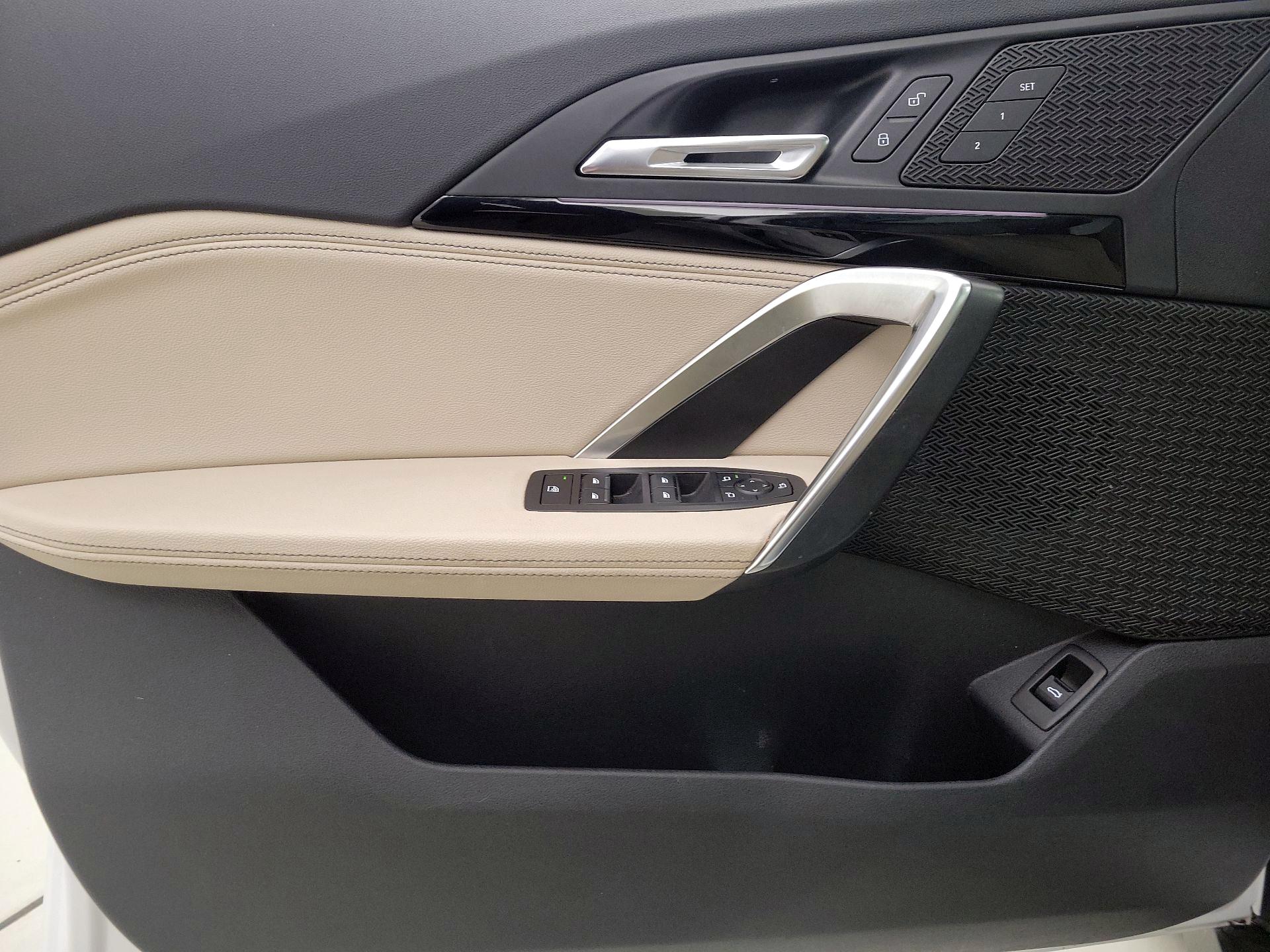 Thumbnail: 2023 BMW X1 - 12