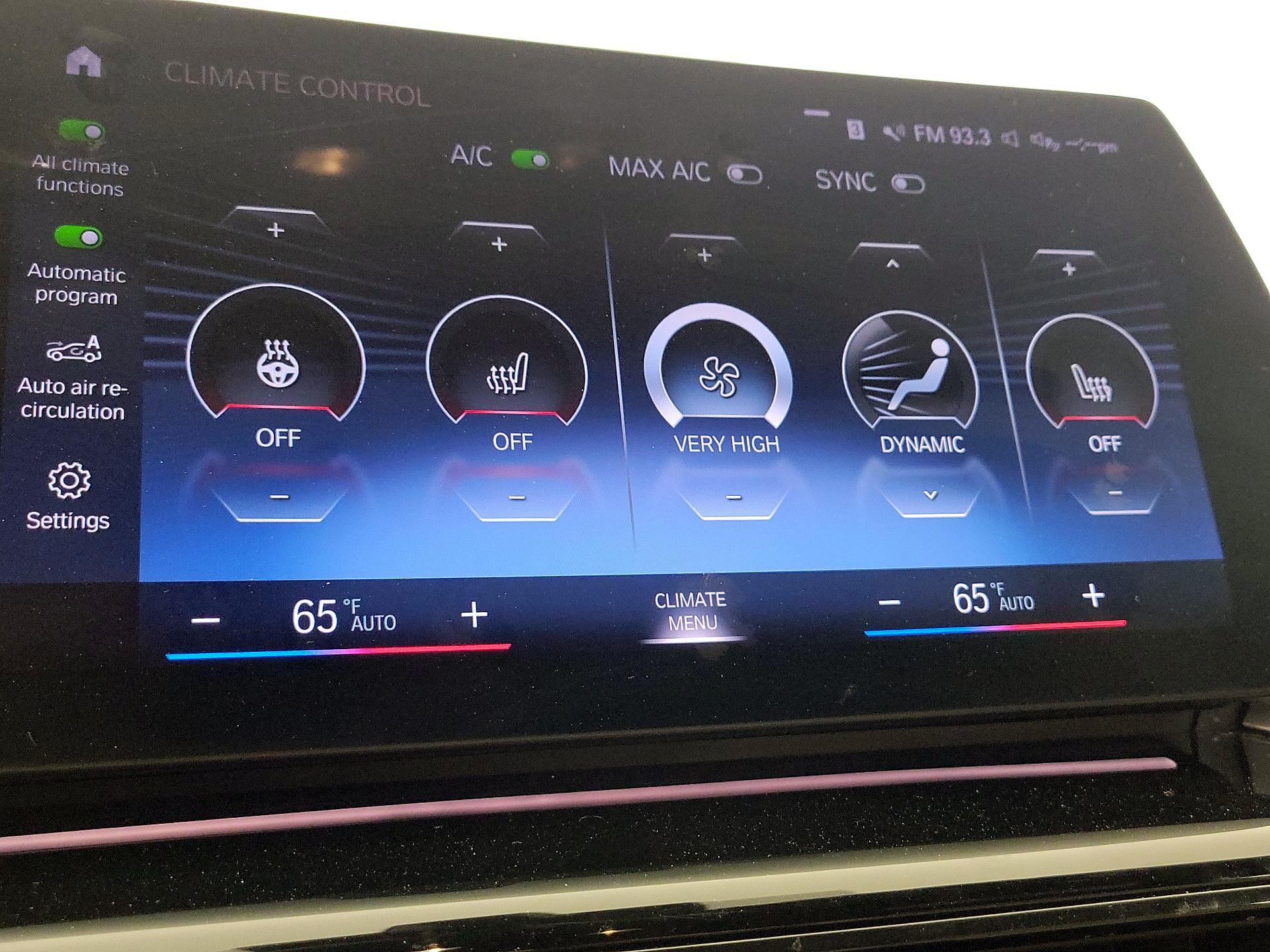 Thumbnail: 2023 BMW X1 - 17