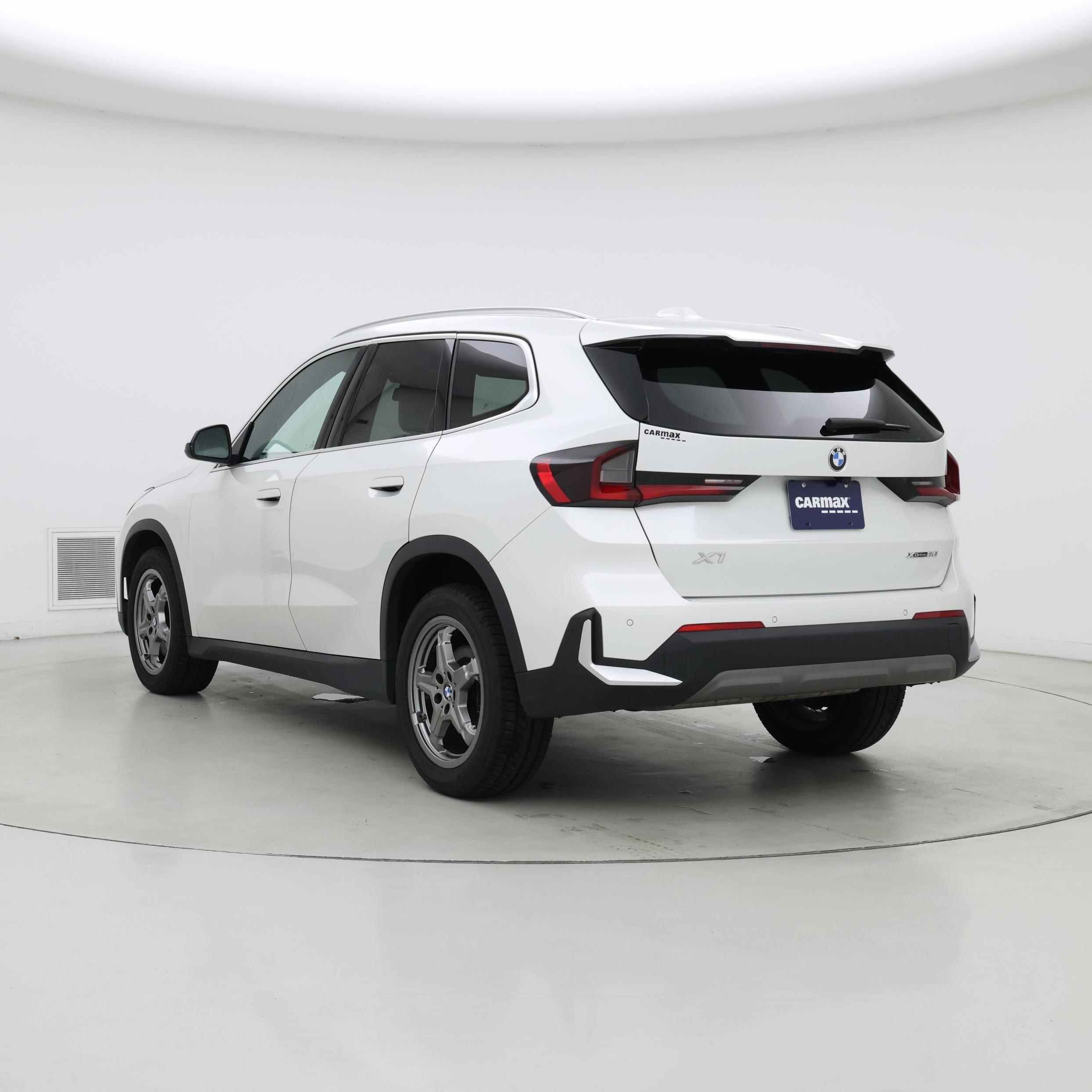 Thumbnail: 2023 BMW X1 - 2