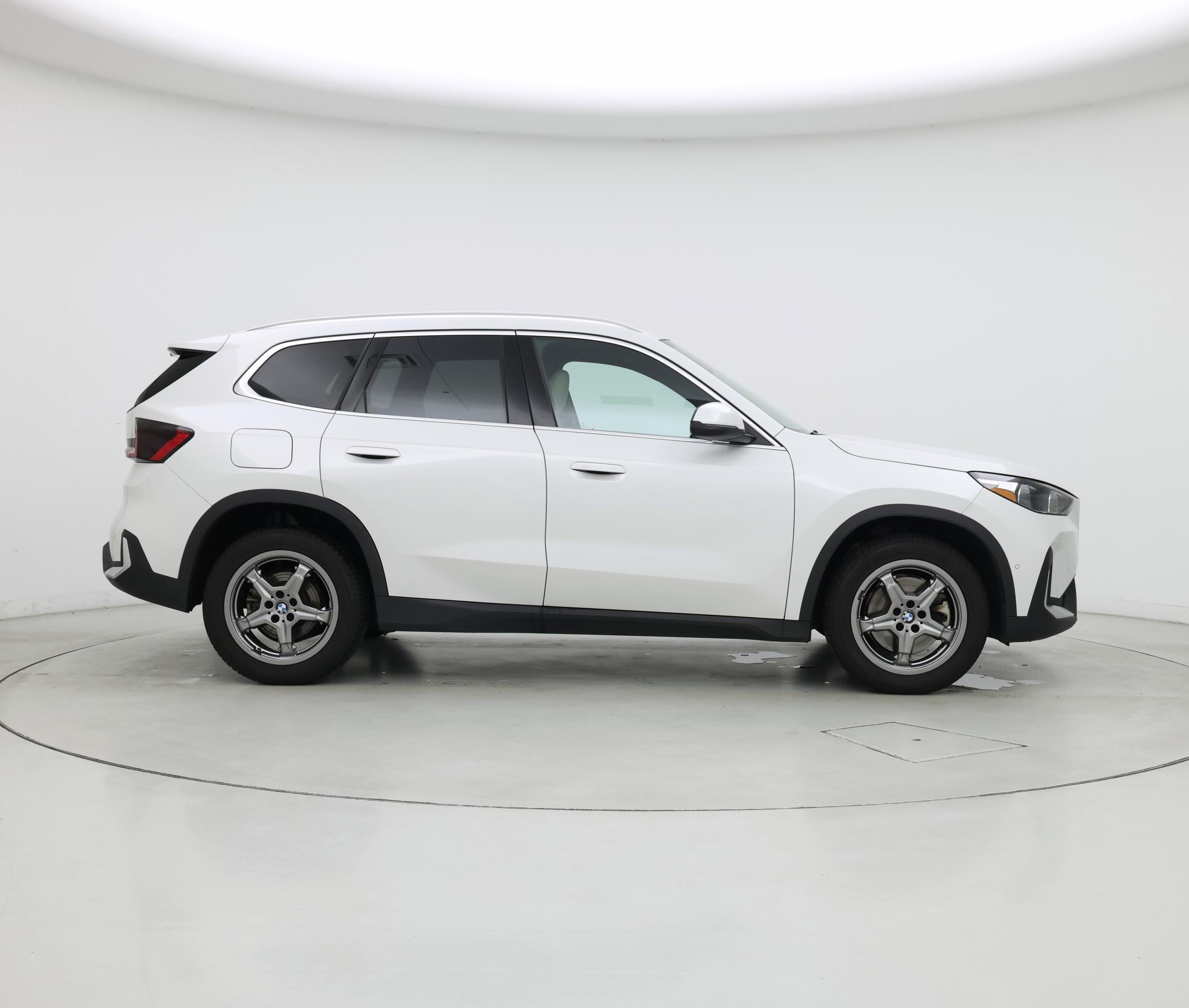 Thumbnail: 2023 BMW X1 - 7