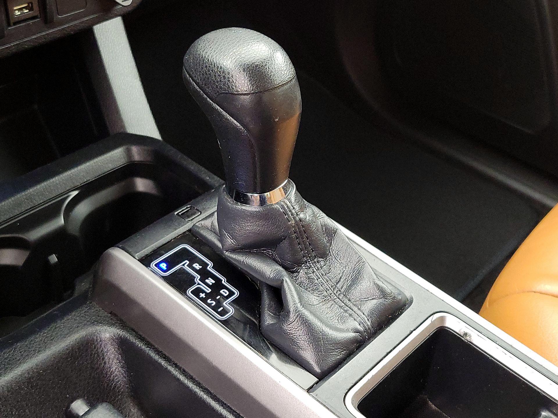 Thumbnail: 2020 Toyota Tacoma - 17