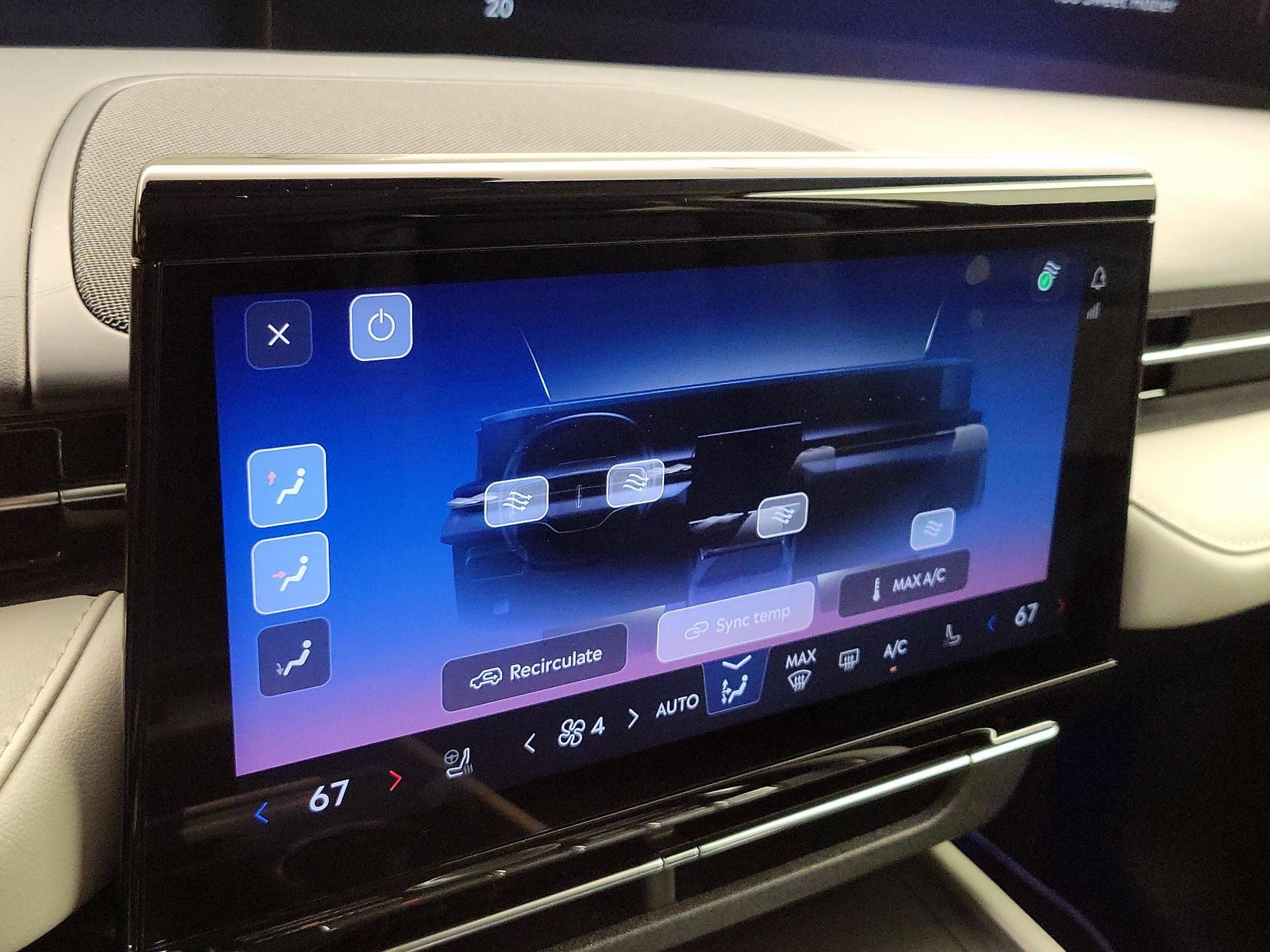 Thumbnail: 2024 Lincoln Nautilus - 17