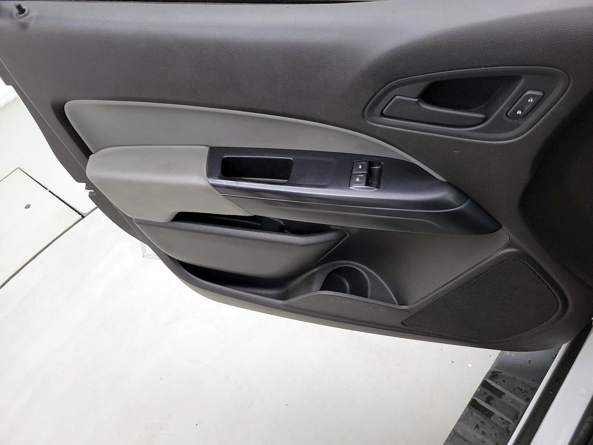 Thumbnail: 2017 Chevrolet Colorado - 12