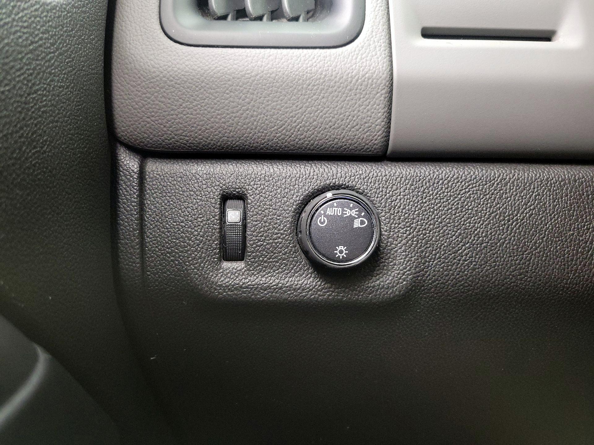 Thumbnail: 2017 Chevrolet Colorado - 13