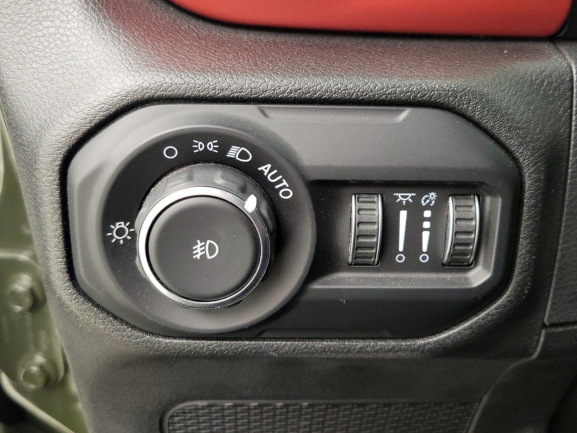 Thumbnail: 2021 Jeep Wrangler - 13