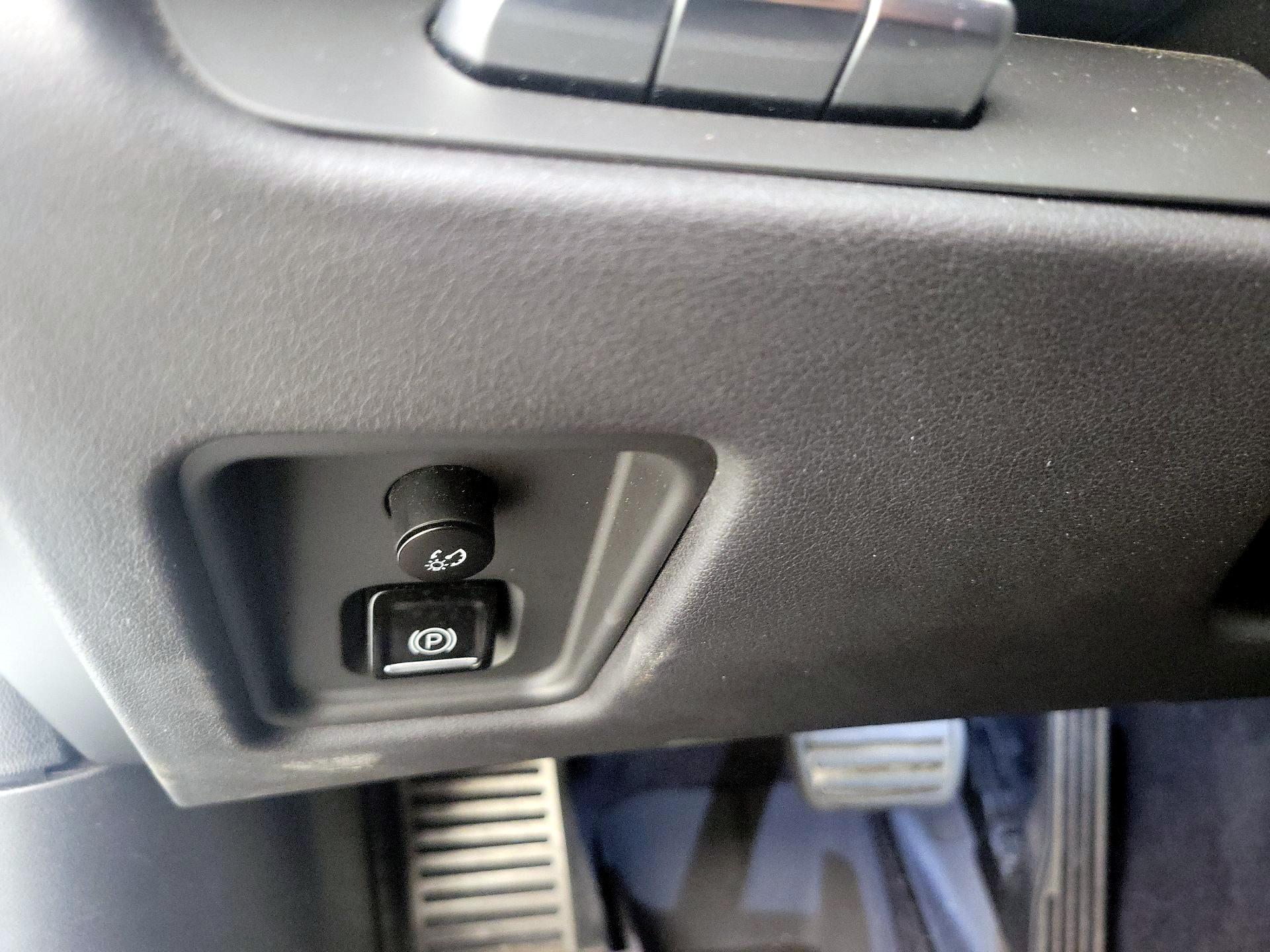 Thumbnail: 2023 Chevrolet Corvette - 13