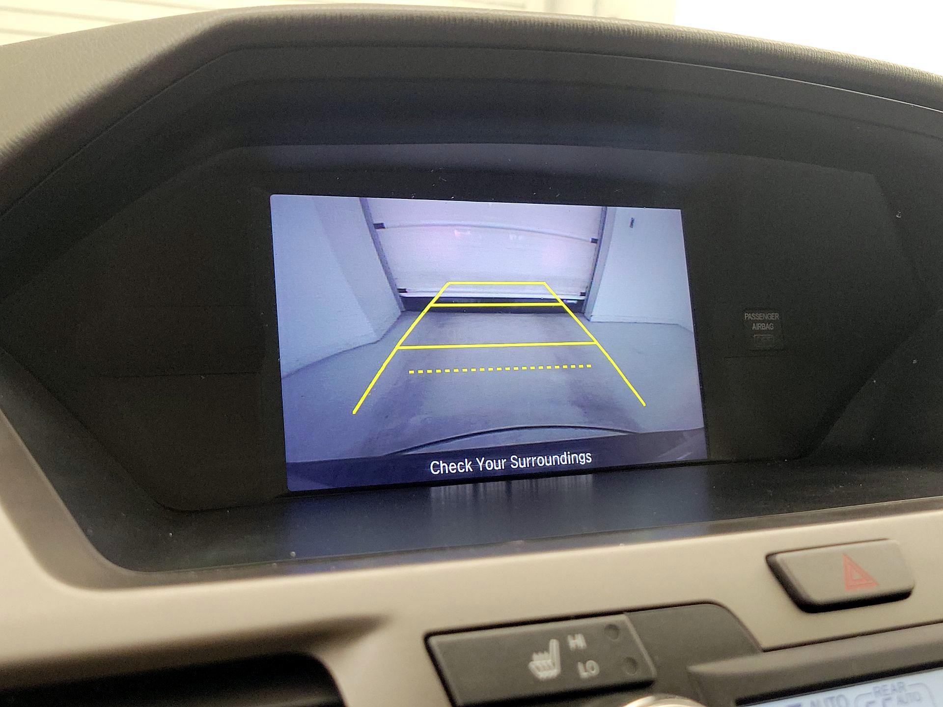 Thumbnail: 2016 Honda Odyssey - 14