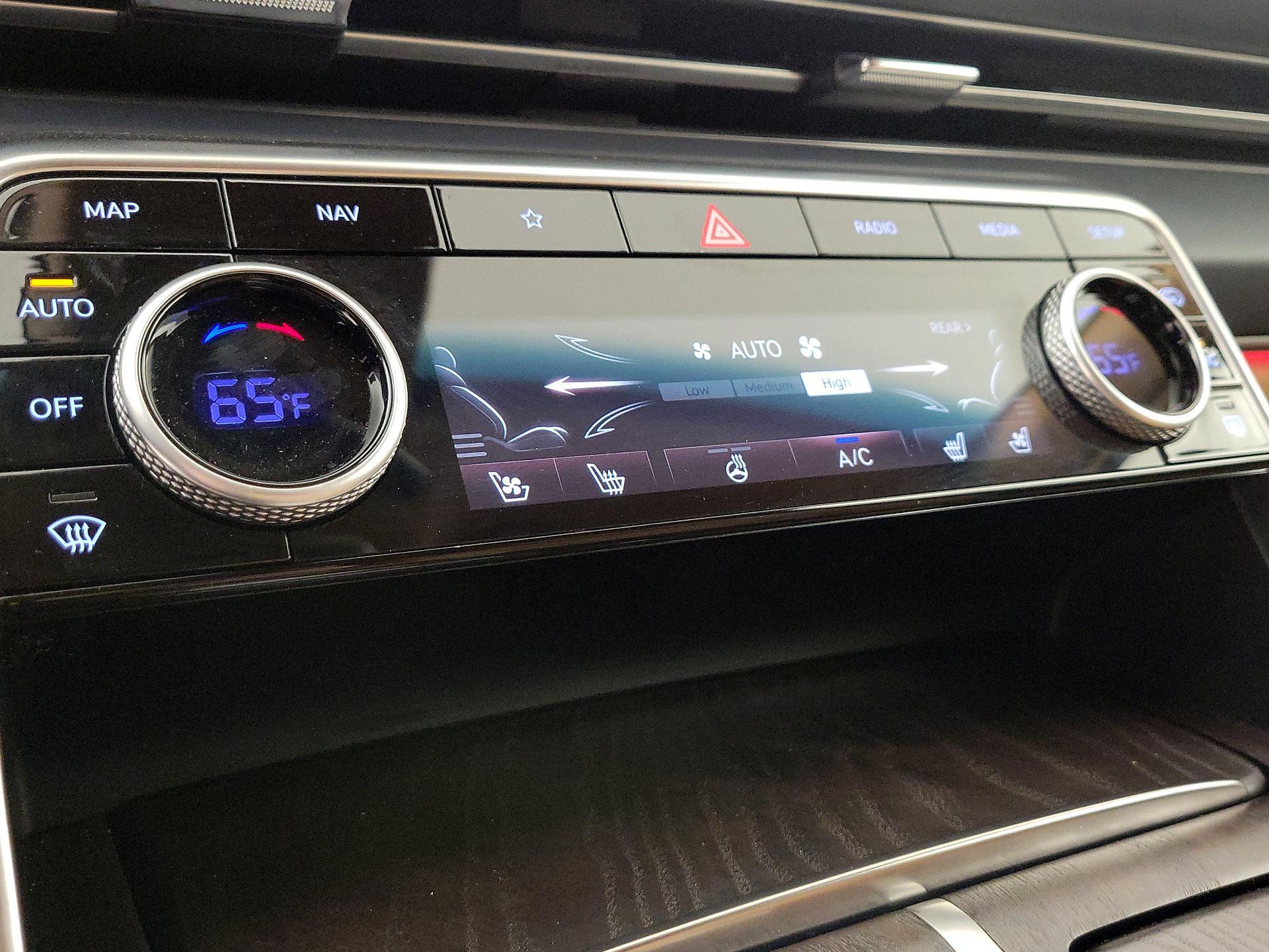 Thumbnail: 2022 Genesis GV80 - 17