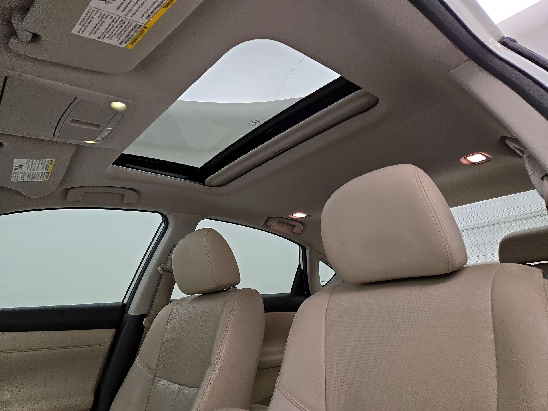 Thumbnail: 2015 Nissan Altima - 20