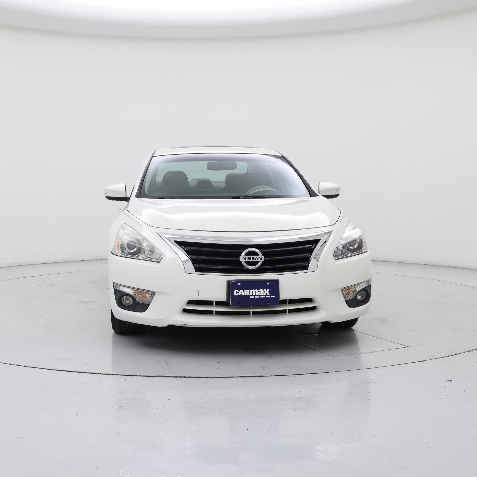 Thumbnail: 2015 Nissan Altima - 5