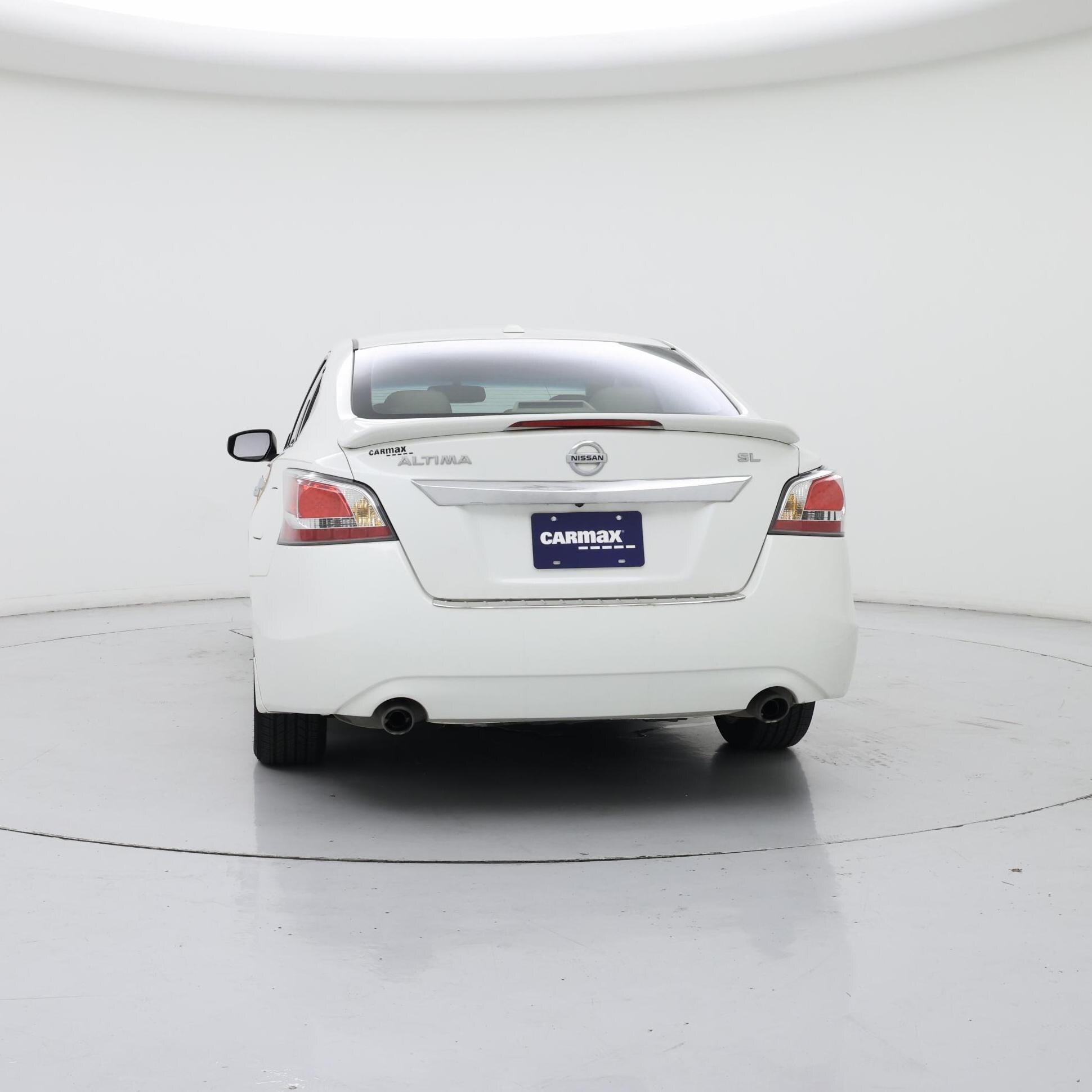Thumbnail: 2015 Nissan Altima - 6