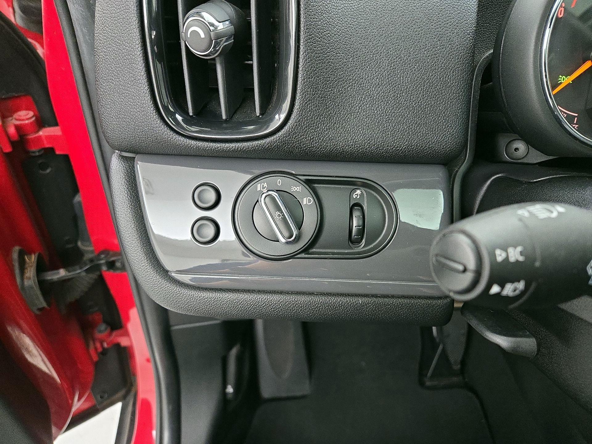 Thumbnail: 2020 MINI Cooper Countryman - 13