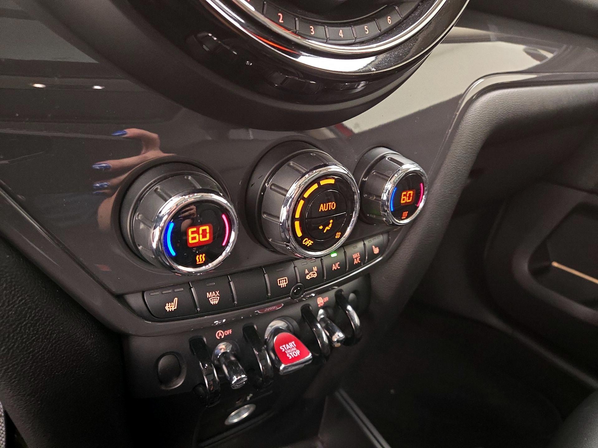 Thumbnail: 2020 MINI Cooper Countryman - 16