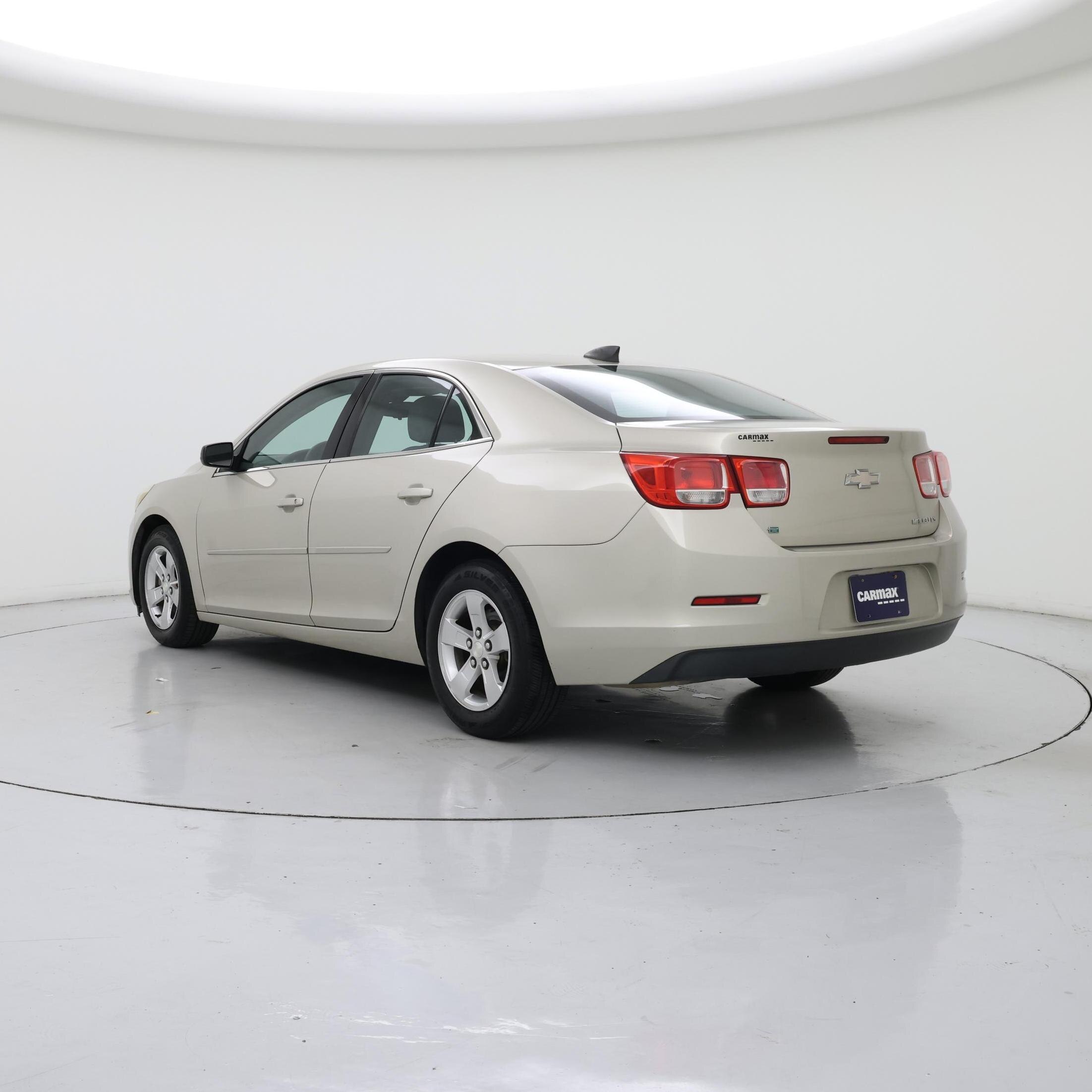 Thumbnail: 2015 Chevrolet Malibu - 2