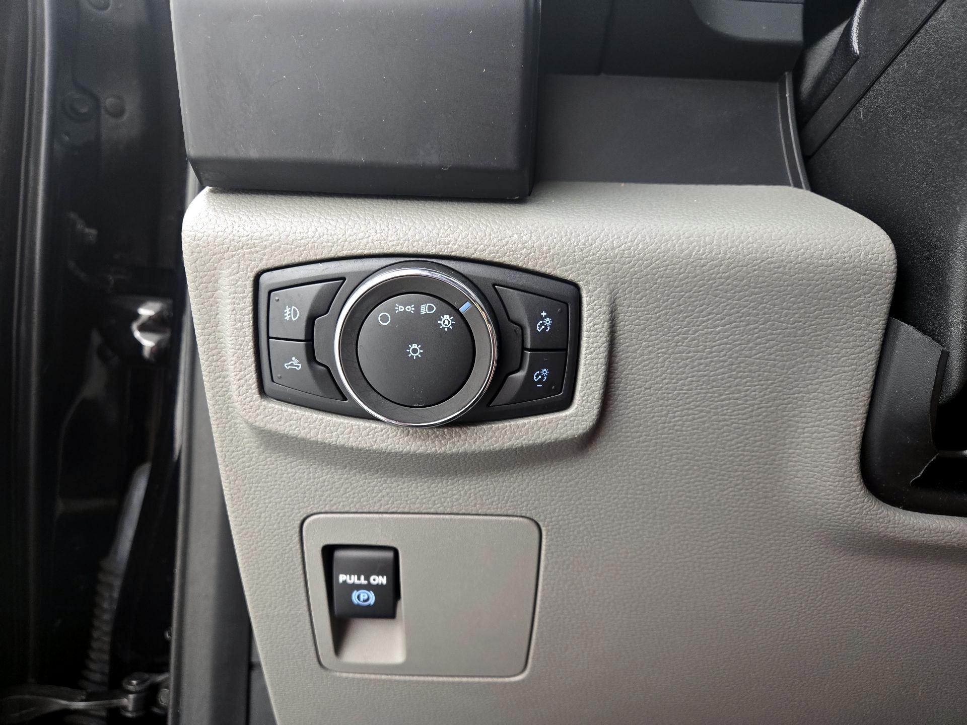 Thumbnail: 2020 Ford F-150 - 13