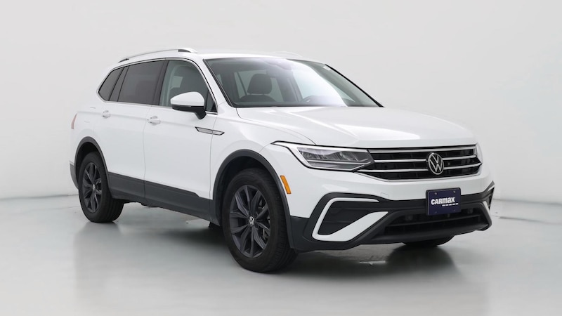 2022 Volkswagen Tiguan SE Hero Image