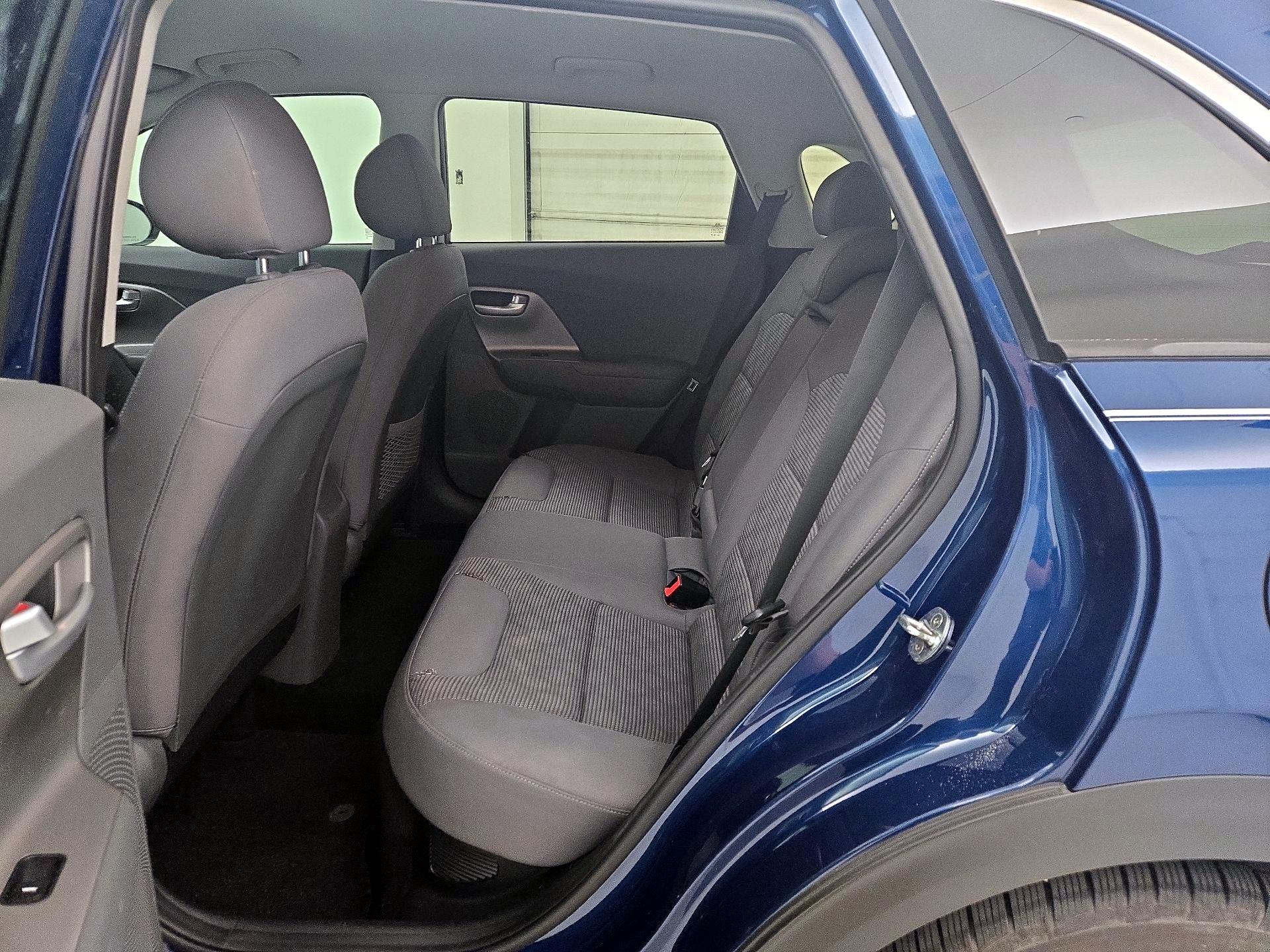 Thumbnail: 2018 Kia Niro - 19