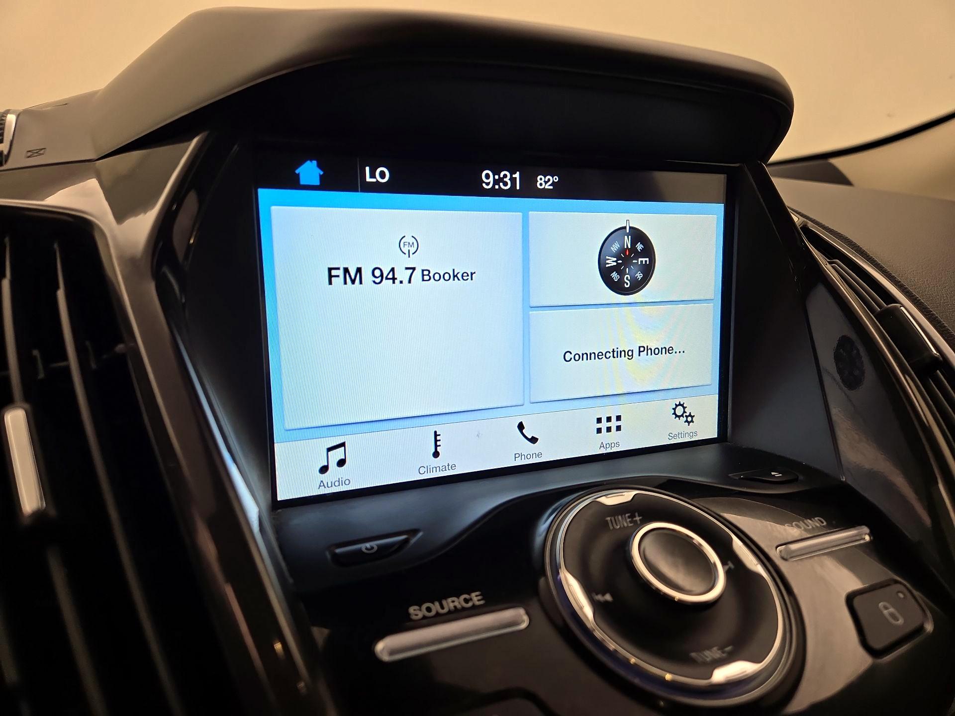 Thumbnail: 2016 Ford Escape - 15