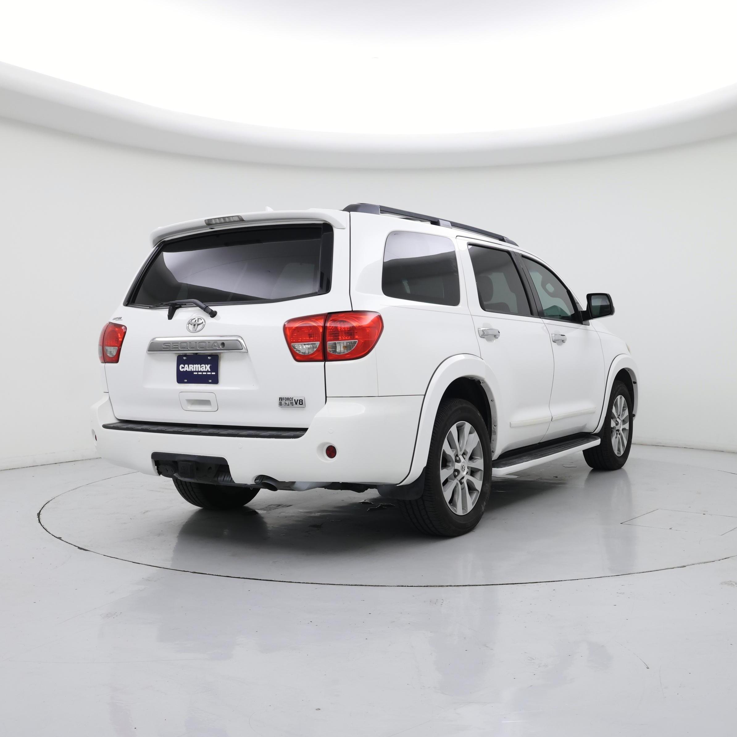Thumbnail: 2015 Toyota Sequoia - 8