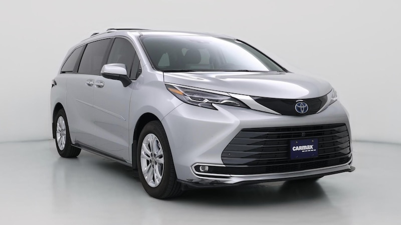 2024 Toyota Sienna Platinum Hero Image