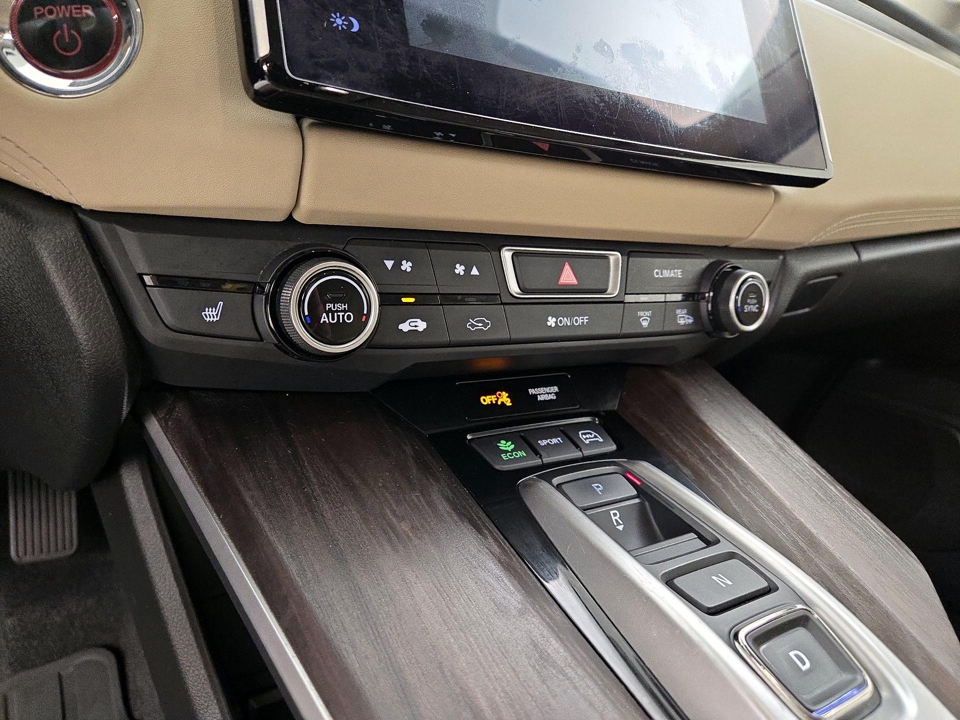 Thumbnail: 2018 Honda Clarity - 16
