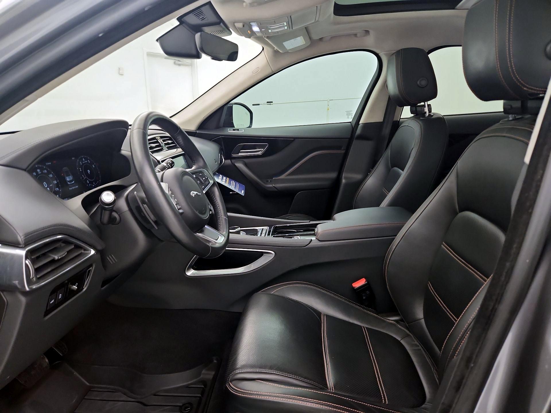 Thumbnail: 2020 Jaguar F-Pace - 11