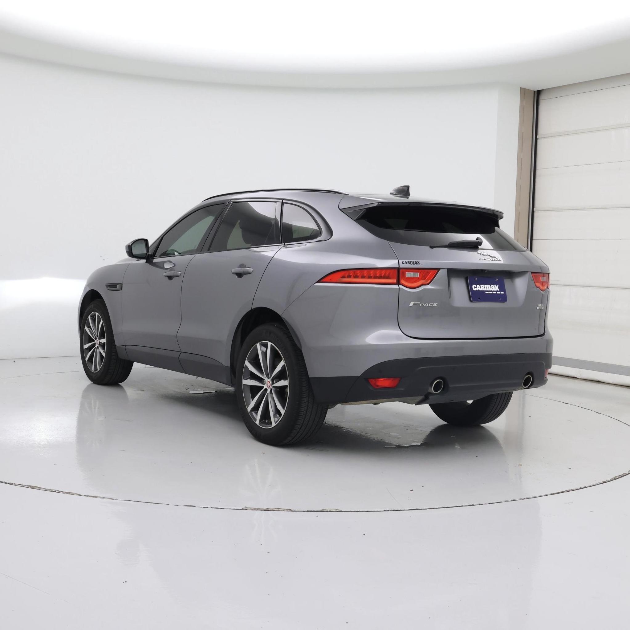 Thumbnail: 2020 Jaguar F-Pace - 2