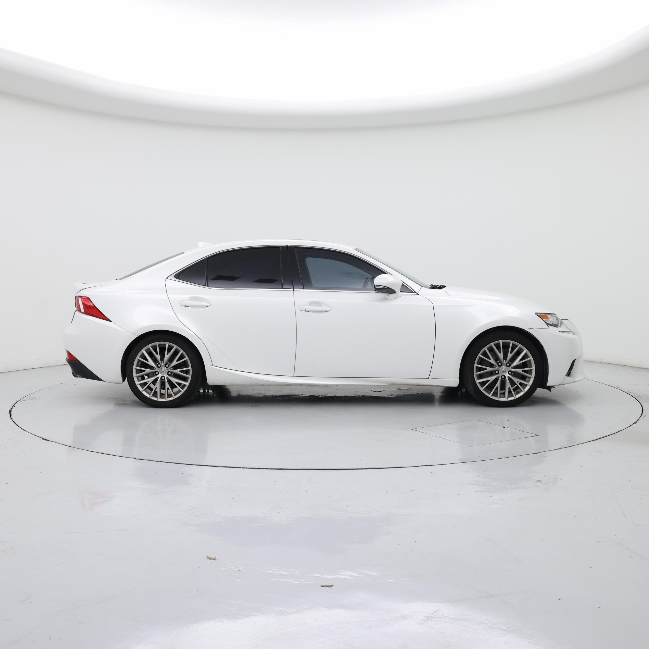Thumbnail: 2016 Lexus IS - 7
