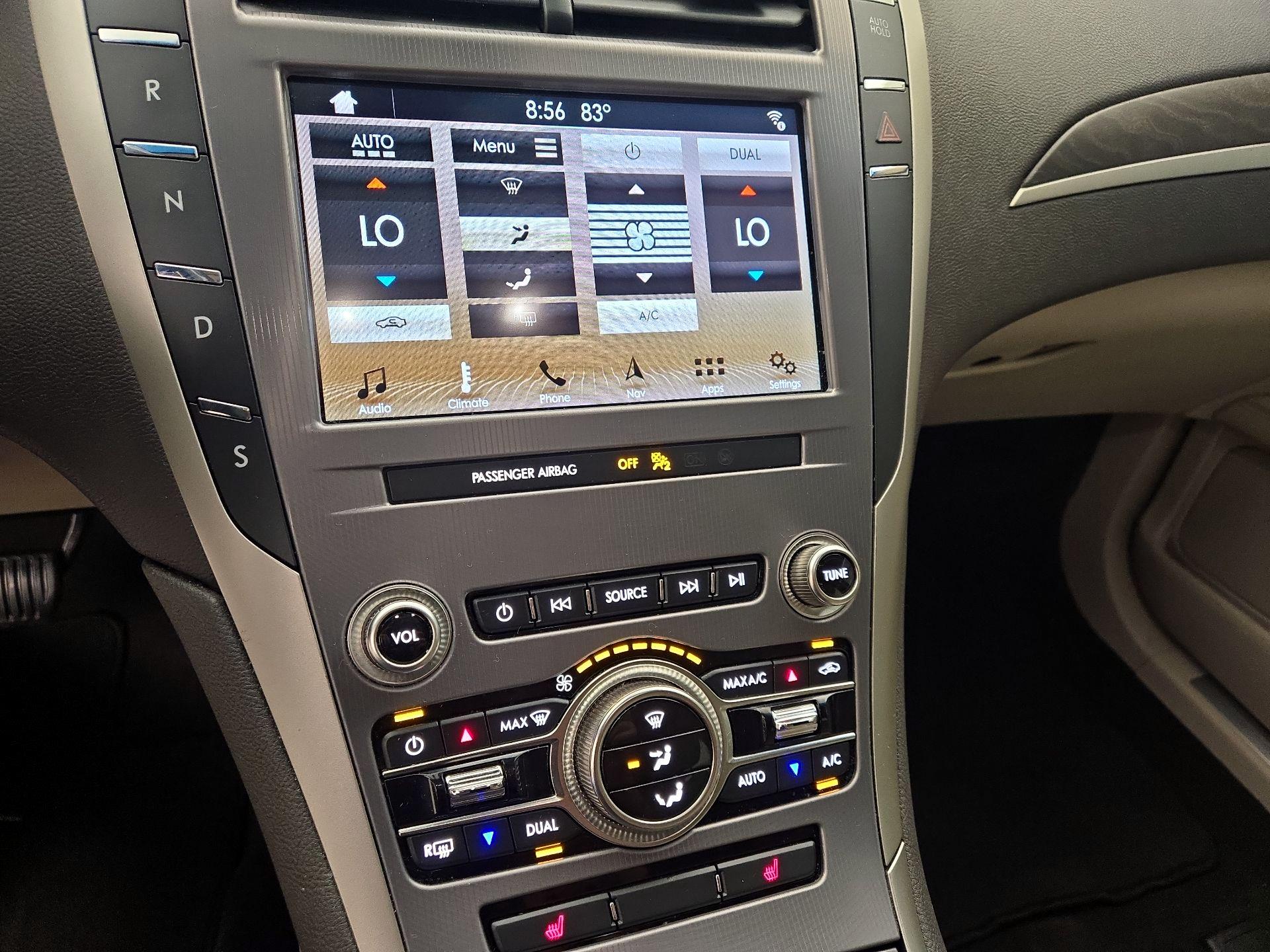 Thumbnail: 2019 Lincoln MKZ - 17
