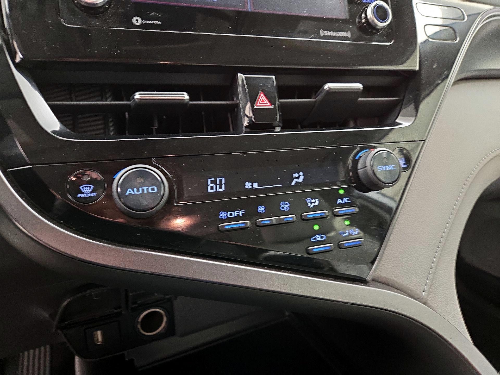 Thumbnail: 2021 Toyota Camry - 16