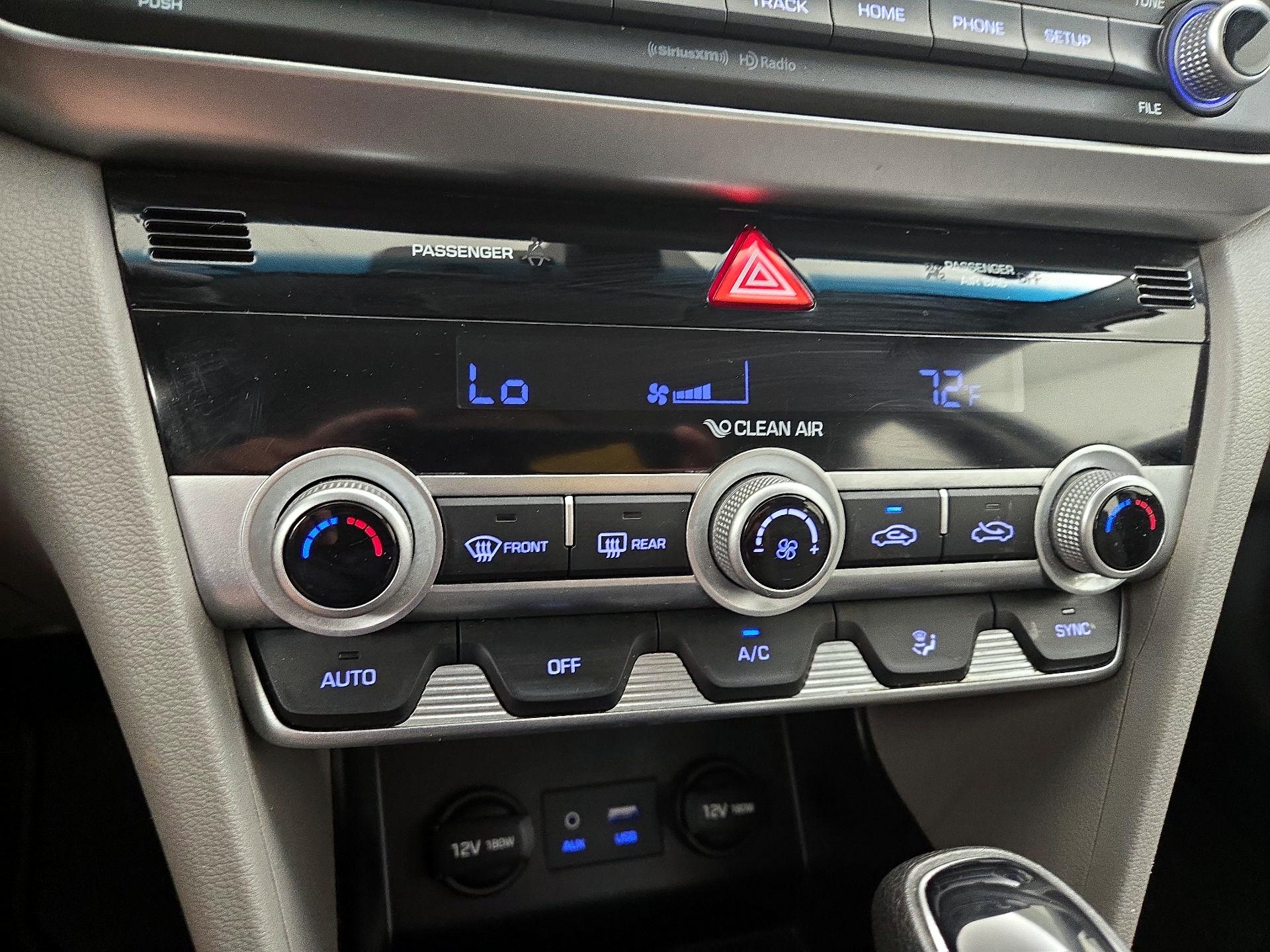Thumbnail: 2020 Hyundai Elantra - 16