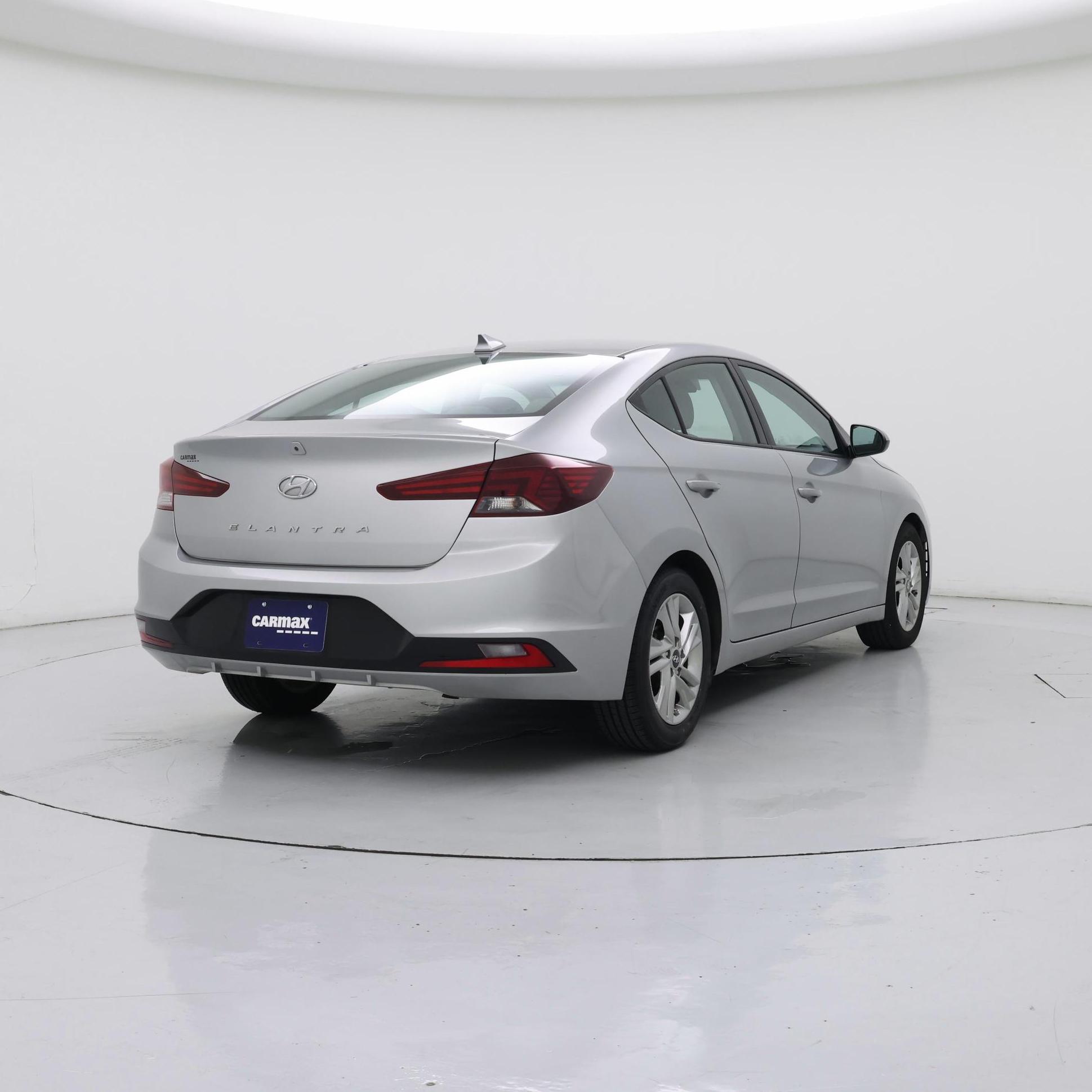 Thumbnail: 2020 Hyundai Elantra - 8