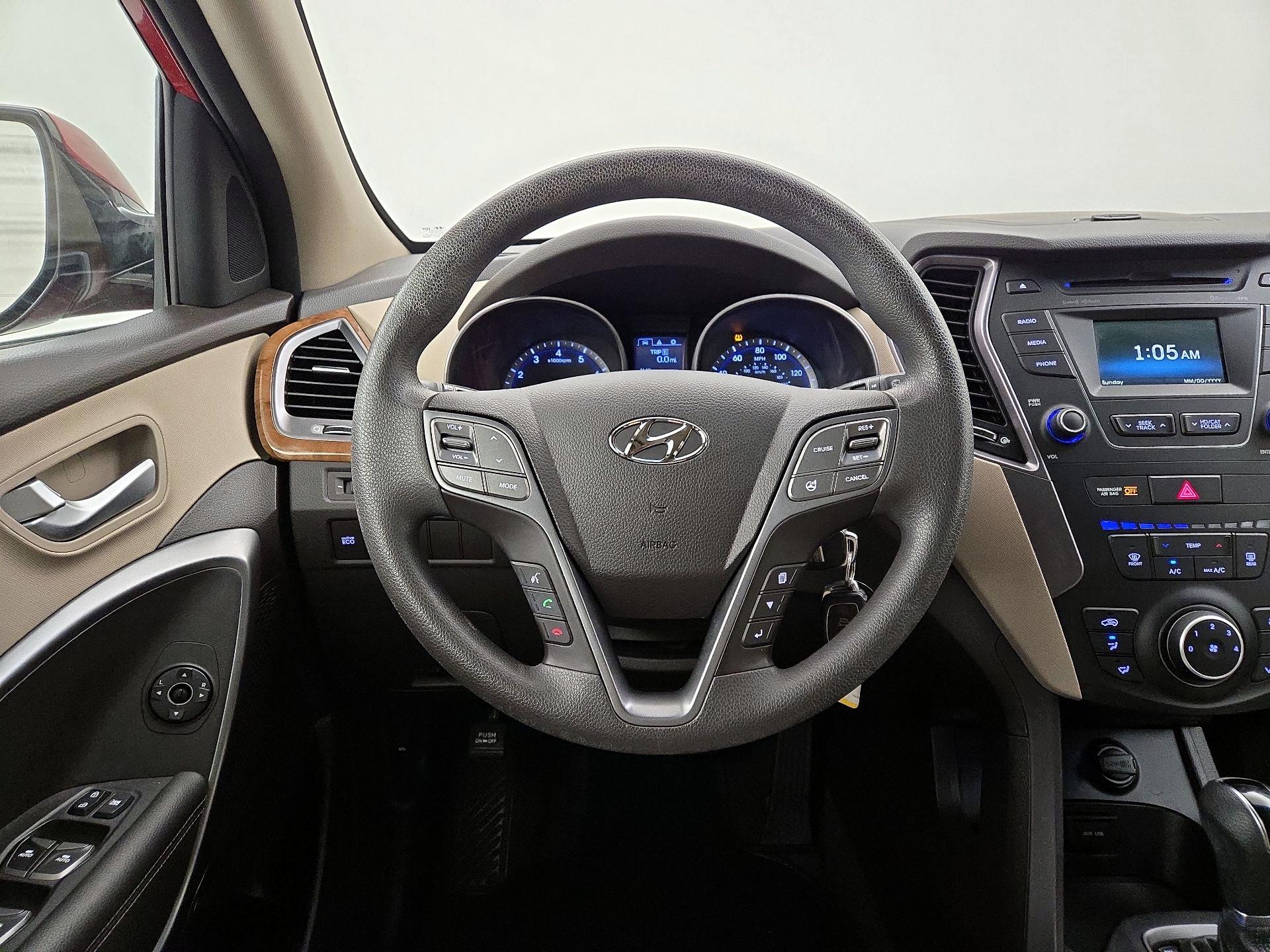 Thumbnail: 2016 Hyundai Santa Fe - 10