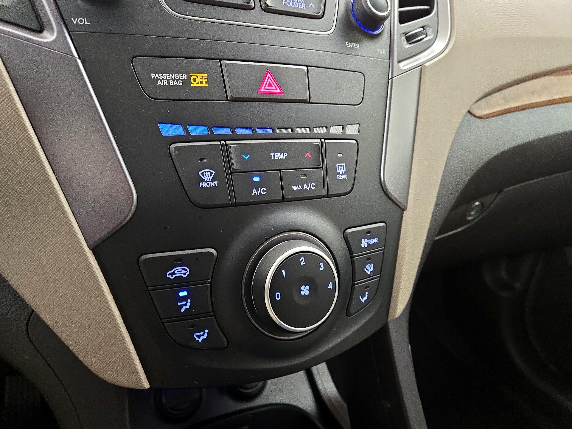 Thumbnail: 2016 Hyundai Santa Fe - 16