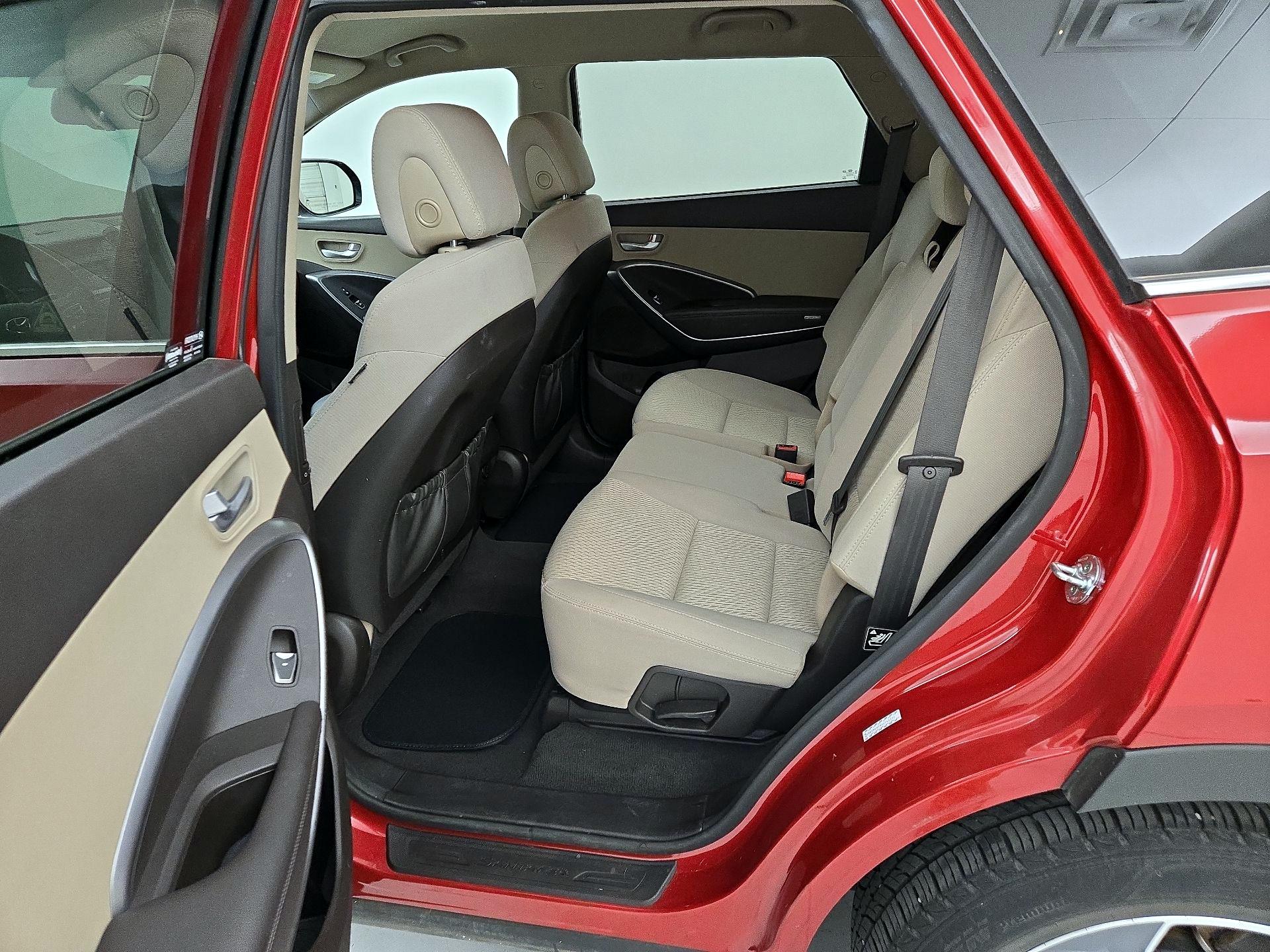 Thumbnail: 2016 Hyundai Santa Fe - 19