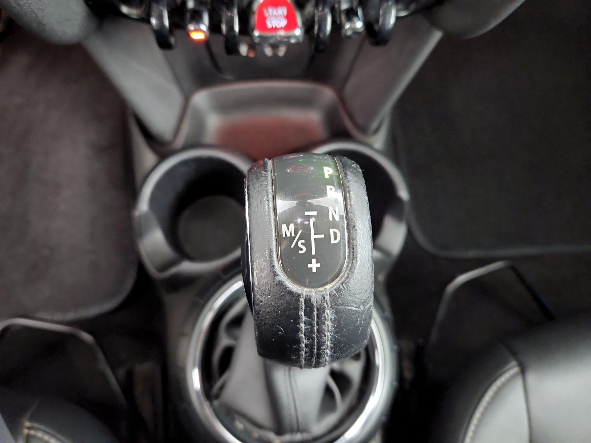 Thumbnail: 2016 MINI Cooper Hardtop - 16