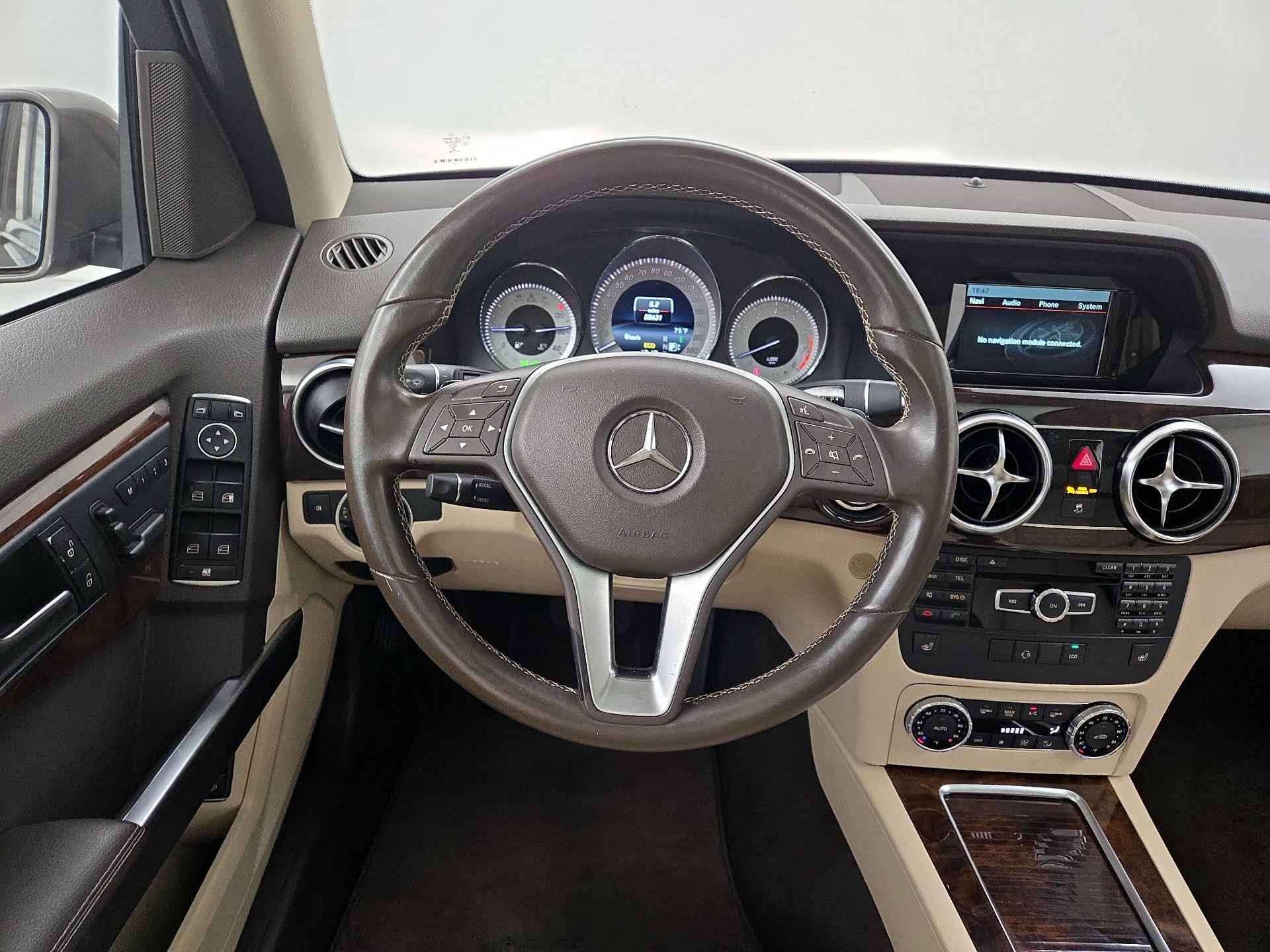 Thumbnail: 2014 Mercedes-Benz GLK - 10